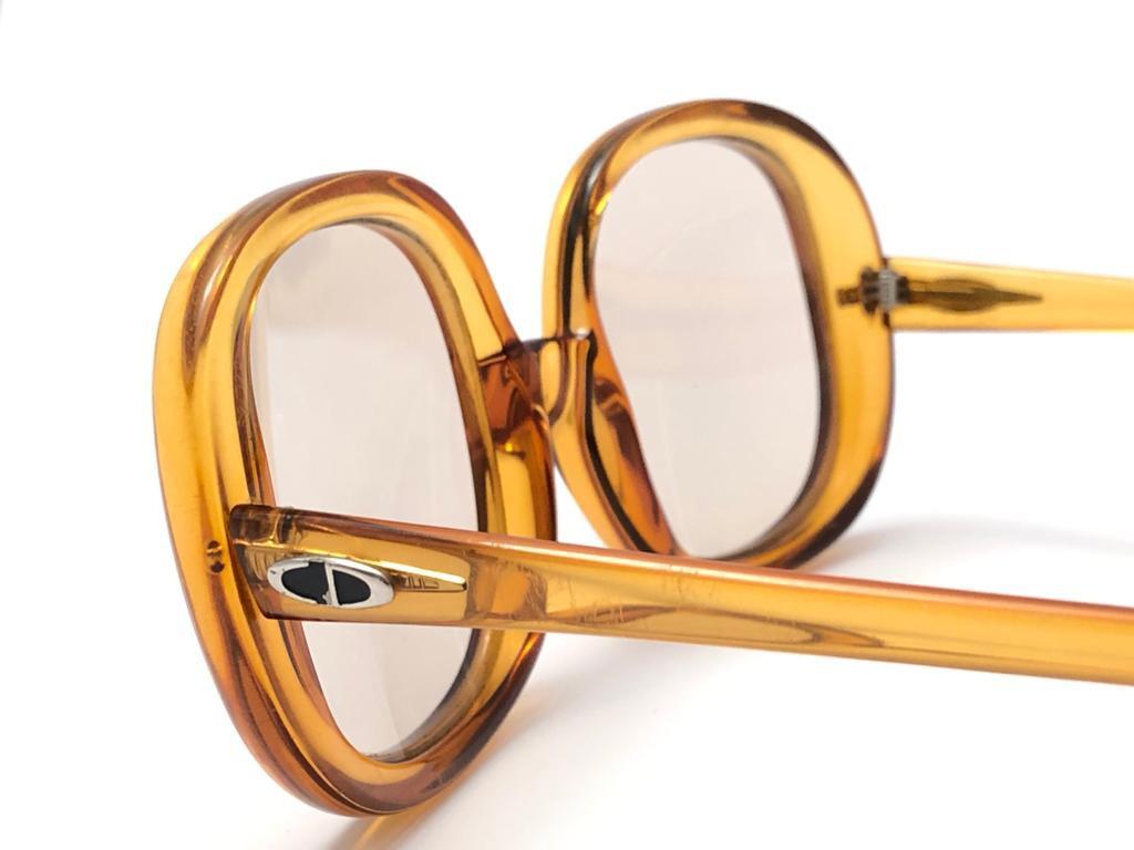Vintage Christian Dior 843 Bernstein Transluzent Sonnenbrille Optyl 1960er Jahre Österreich im Zustand „Neu“ in Baleares, Baleares