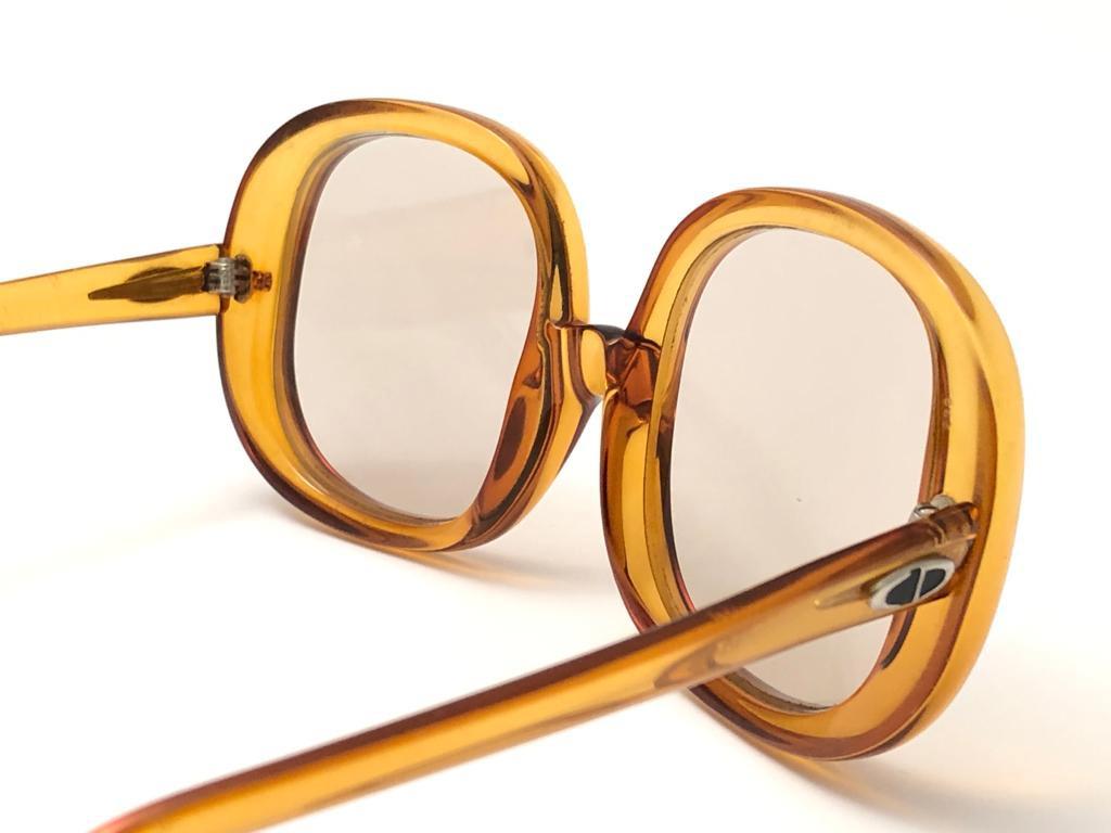 Vintage Christian Dior 843 Amber Translucent Sunglasses Optyl 1960's Austria In New Condition In Baleares, Baleares