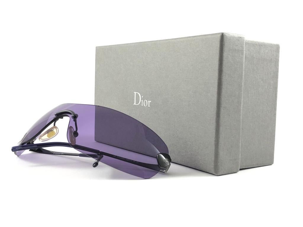 Vintage Christian Dior Absolute Purple Bubble Wrap Sunglasses Fall 2000 Y2K For Sale 2