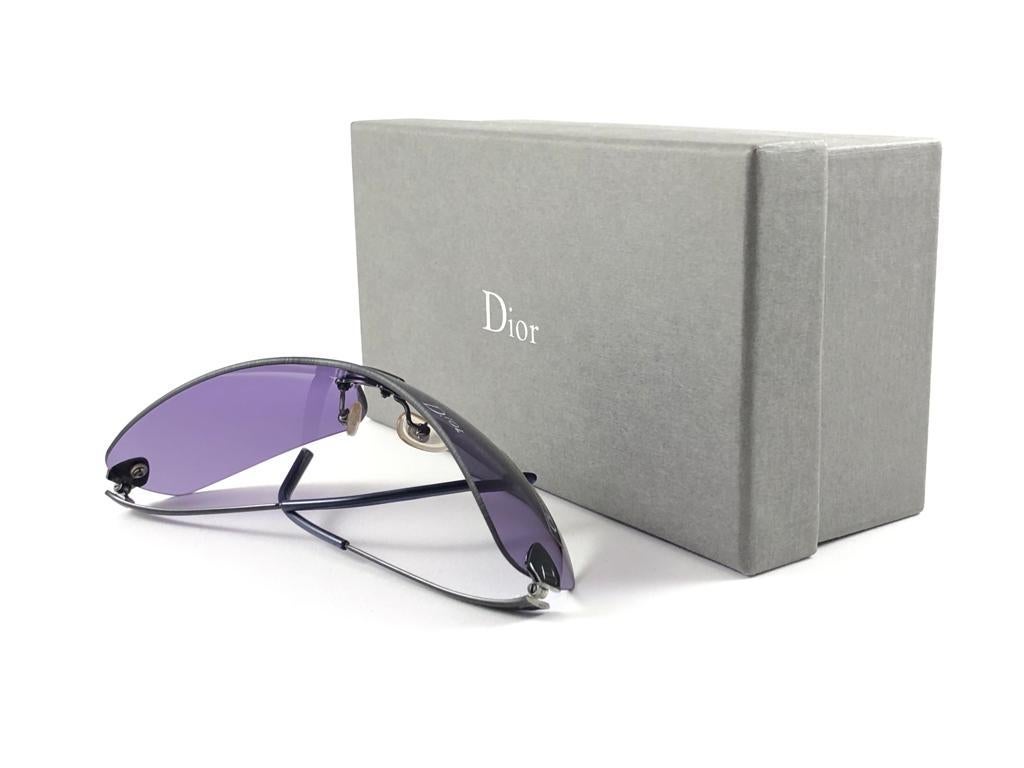 Vintage Christian Dior Absolute Purple Bubble Wrap Sunglasses Fall 2000 Y2K For Sale 3
