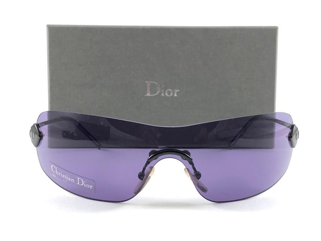 Vintage Christian Dior Absolute Purple Bubble Wrap Sunglasses Fall 2000 Y2K For Sale 7