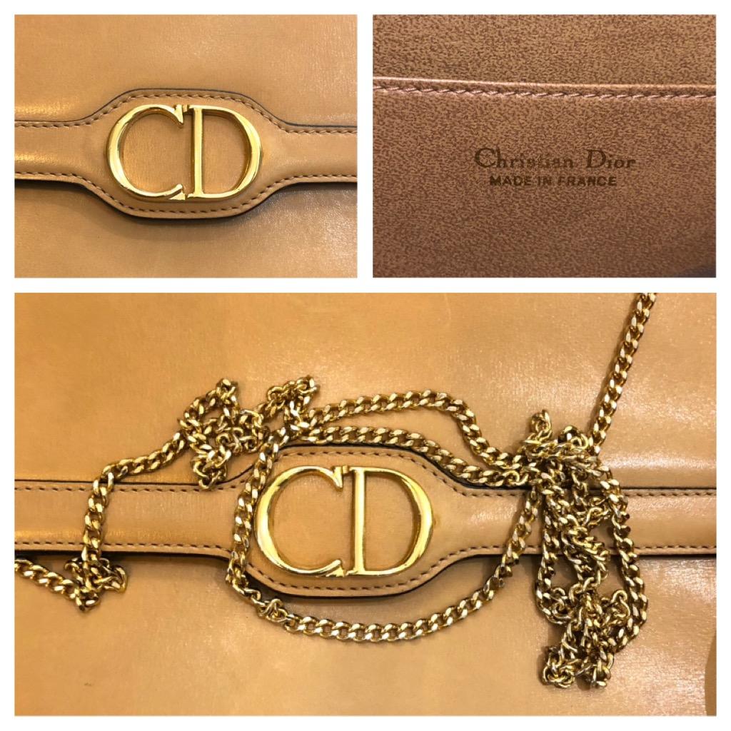 Women's or Men's Vintage CHRISTIAN DIOR Calfskin Leather Chain Box Bag Small Beige For Sale