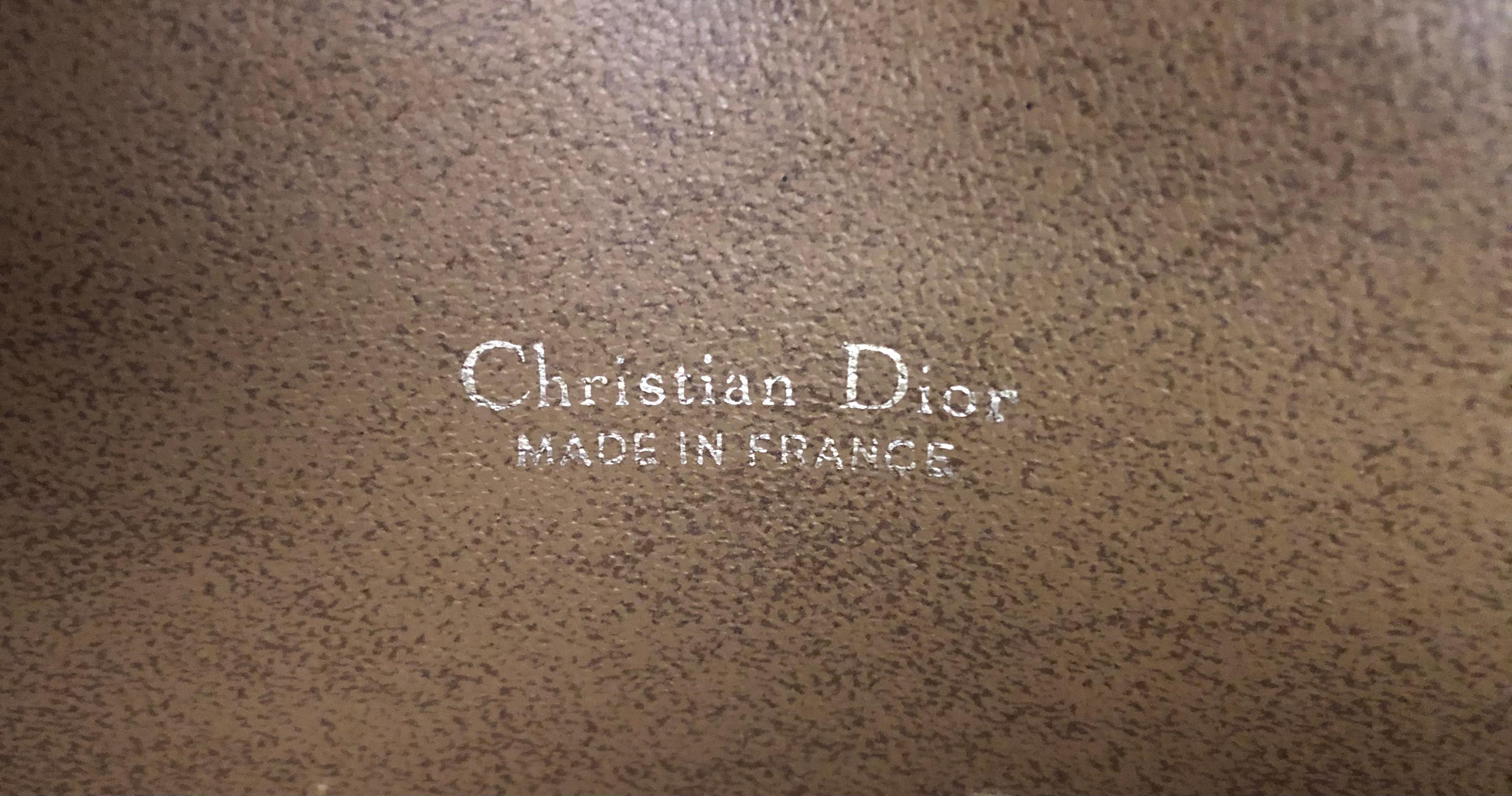 Vintage CHRISTIAN DIOR Beige Leather Chain Shoulder Bag For Sale 2