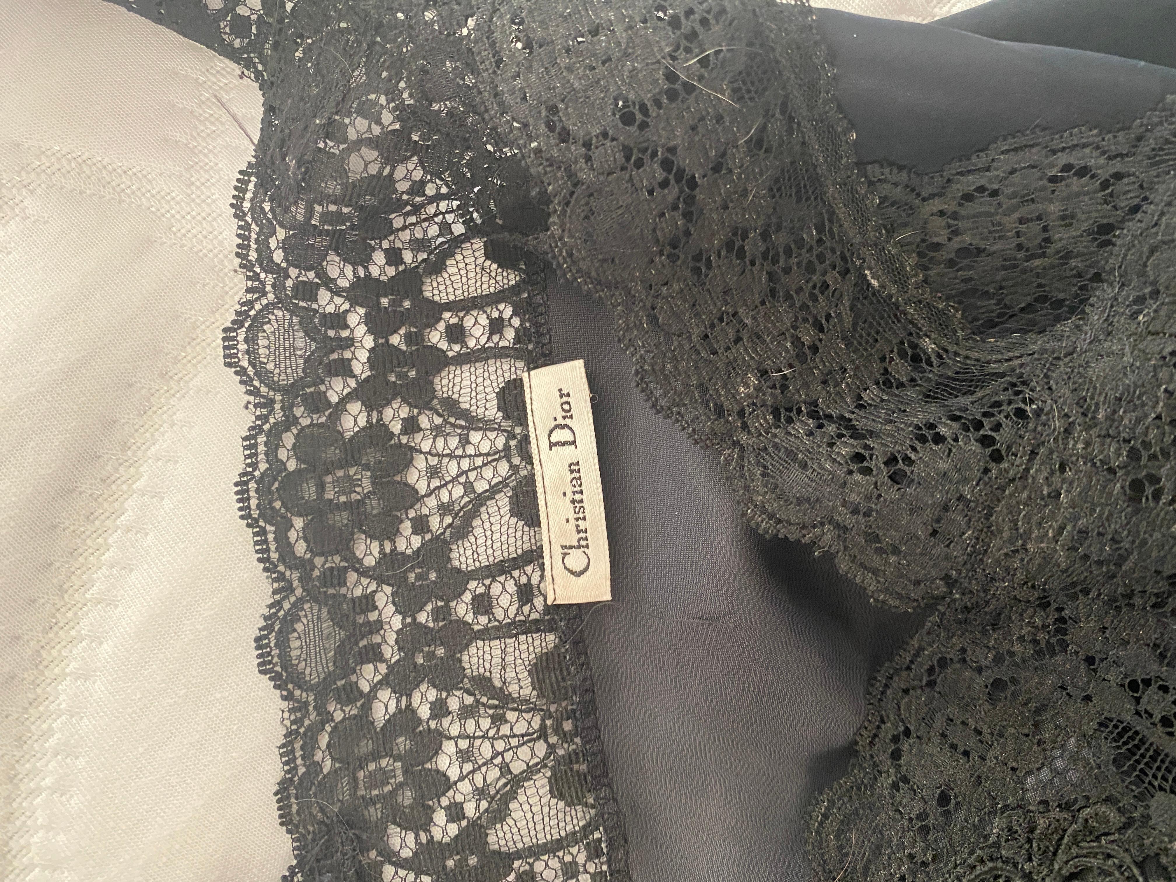 Schwarze Christian Dior-Camisole-Bluse mit Spitzenbesatz, Größe Medium im Angebot 9