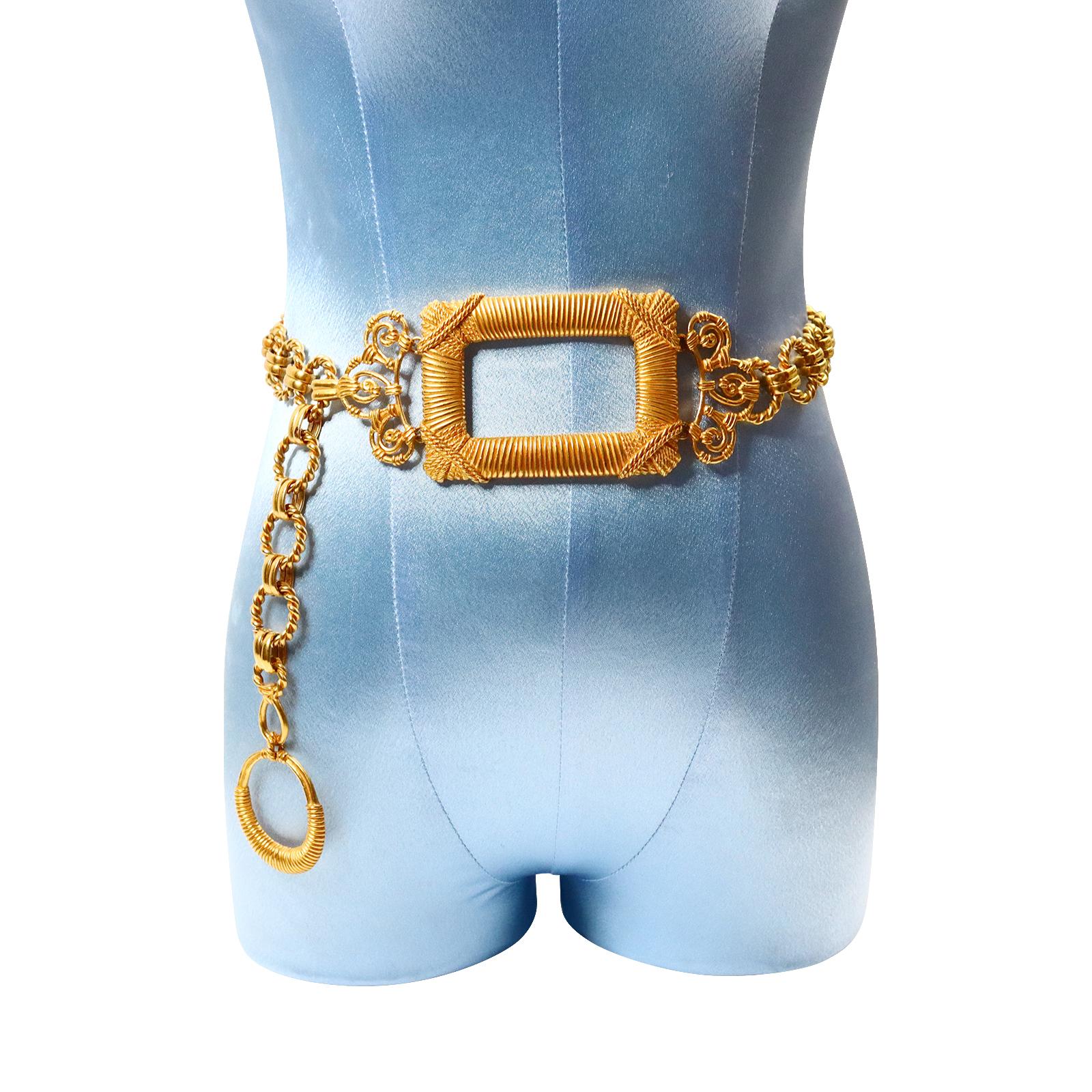 Women's or Men's Vintage Christian Dior Link Belt with Square Baroque Buckle For Sale
