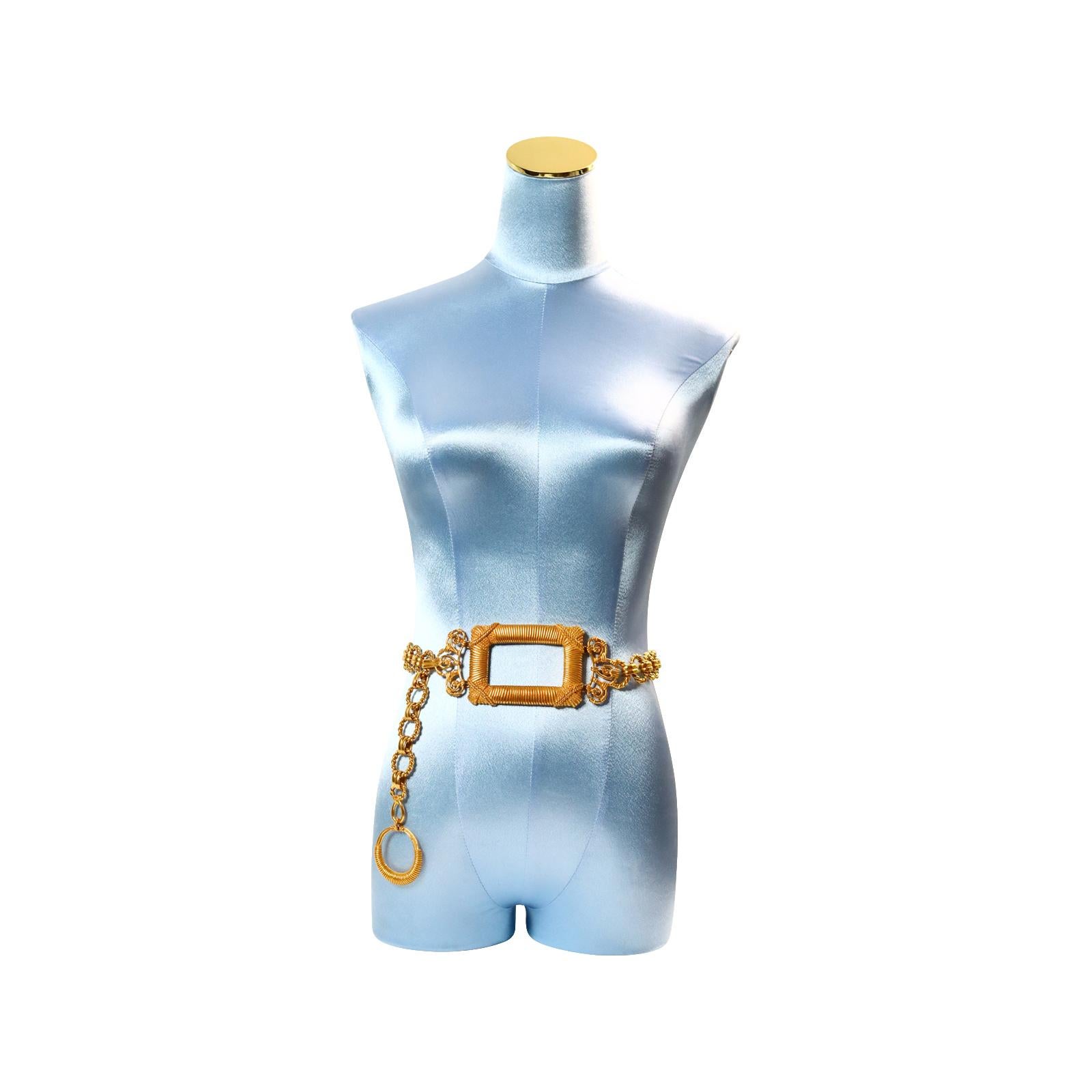 Vintage Christian Dior Link Belt with Square Baroque Buckle For Sale 1