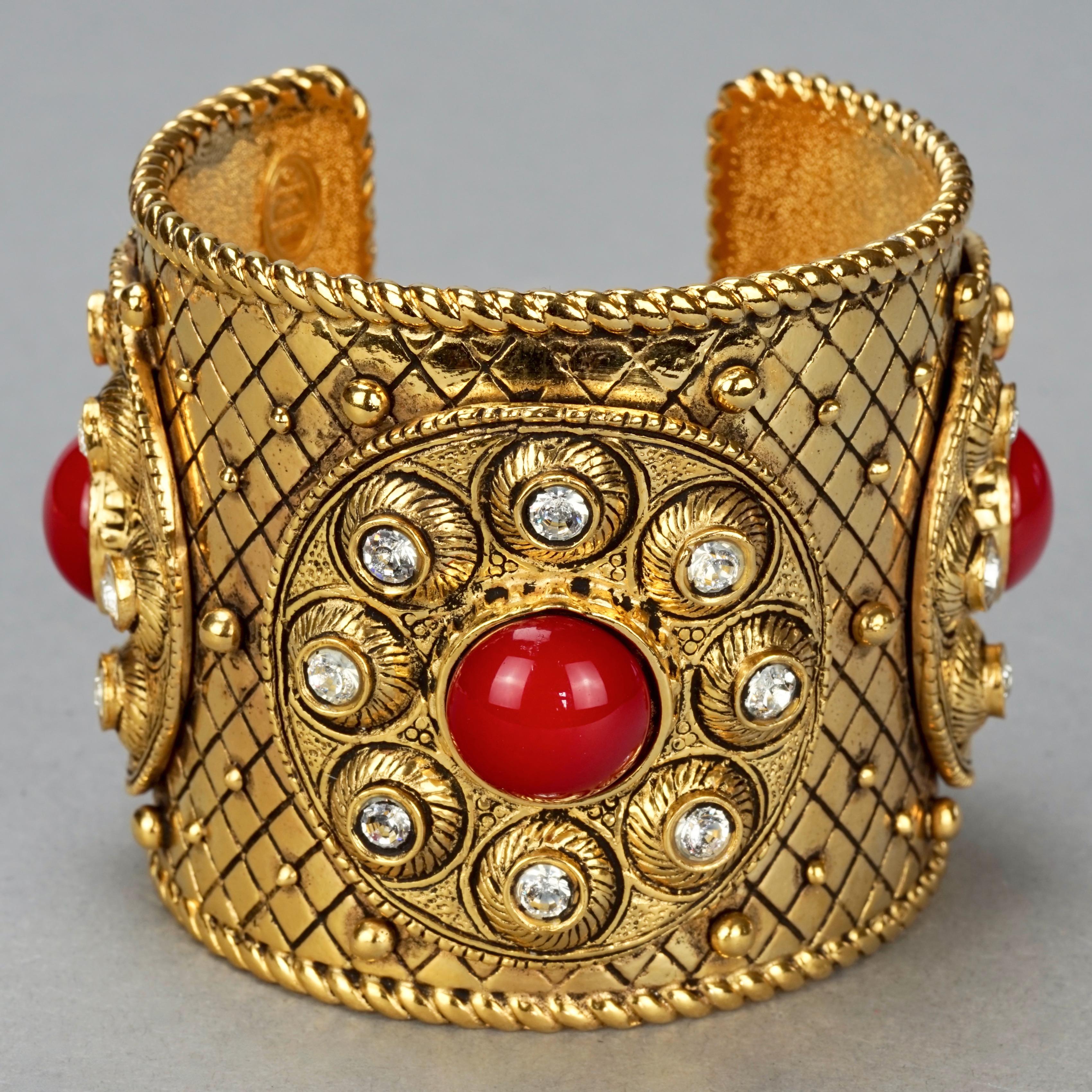 Vintage CHRISTIAN DIOR BOUTIQUE Quilted Cabochon Rhinestone Mogul Cuff Bracelet For Sale 1