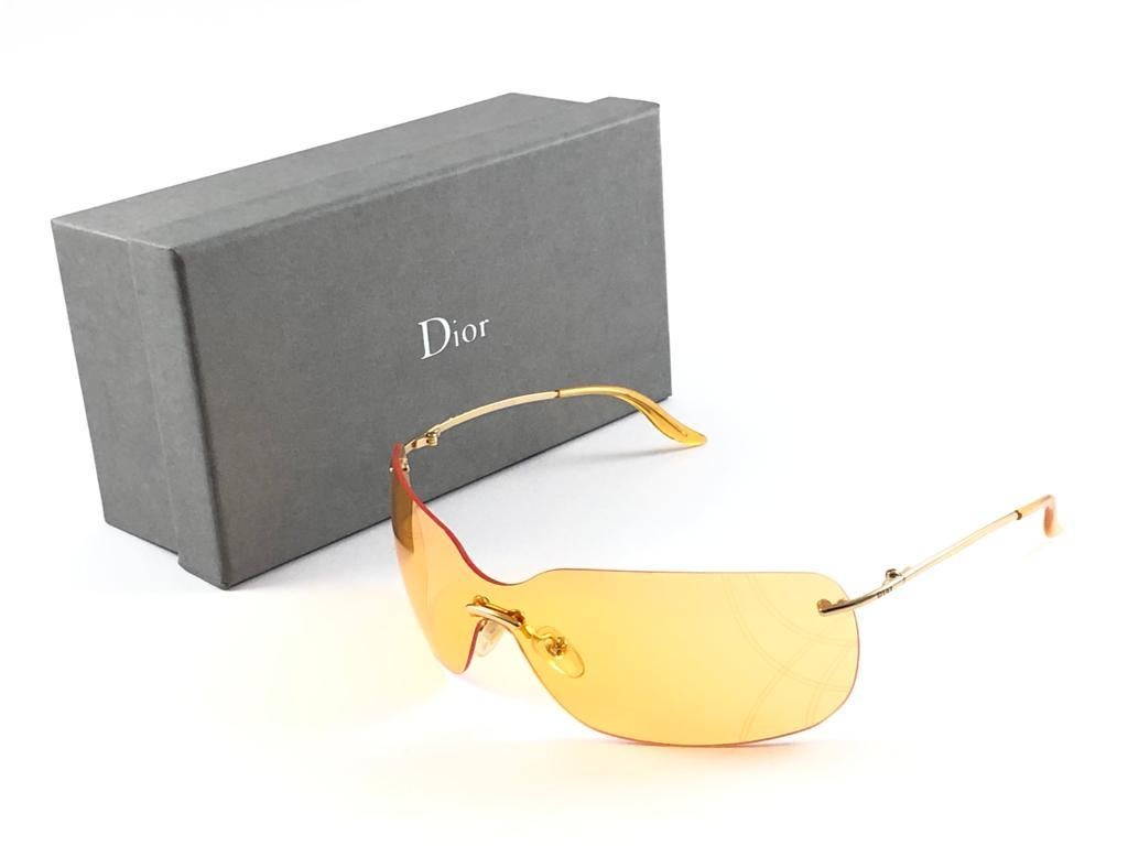 Vintage Christian Dior Bowling Bright Amber Bubble Wrap Sunglasses Fall 2000 Y2K For Sale 5