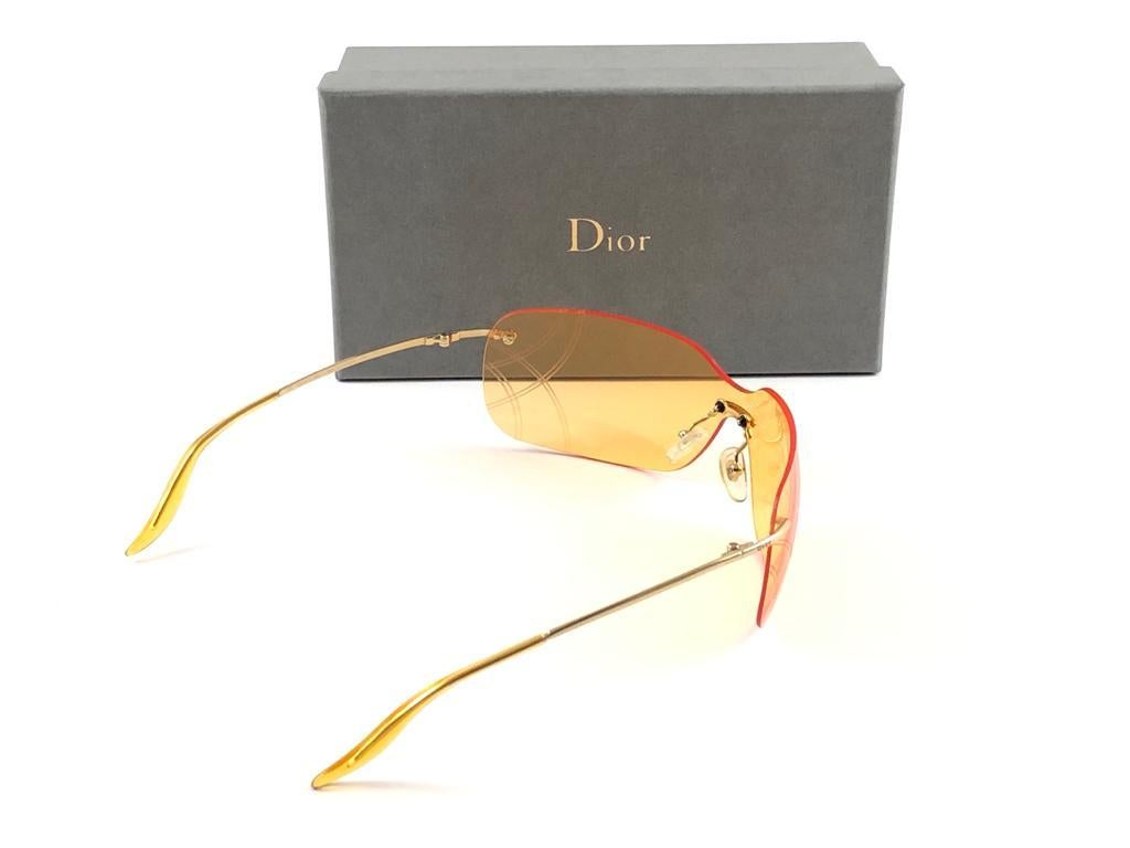 Vintage Christian Dior Bowling Bright Amber Bubble Wrap Sunglasses Fall 2000 Y2K For Sale 1