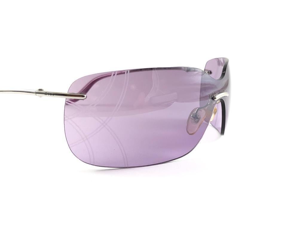 Vintage Christian Dior Bowling-Sonnenbrille, lila Blasen-Wickel-Sonnenbrille Herbst 2000 Y2K für Damen oder Herren im Angebot