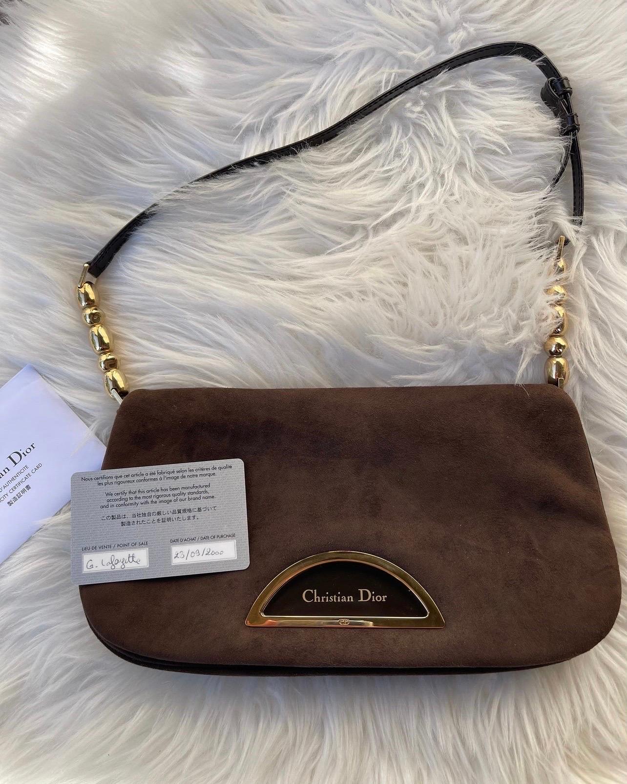 Vintage Christian Dior Malice Tasche aus braunem Wildleder Schultertasche Clutch im Zustand „Hervorragend“ in Malibu, CA