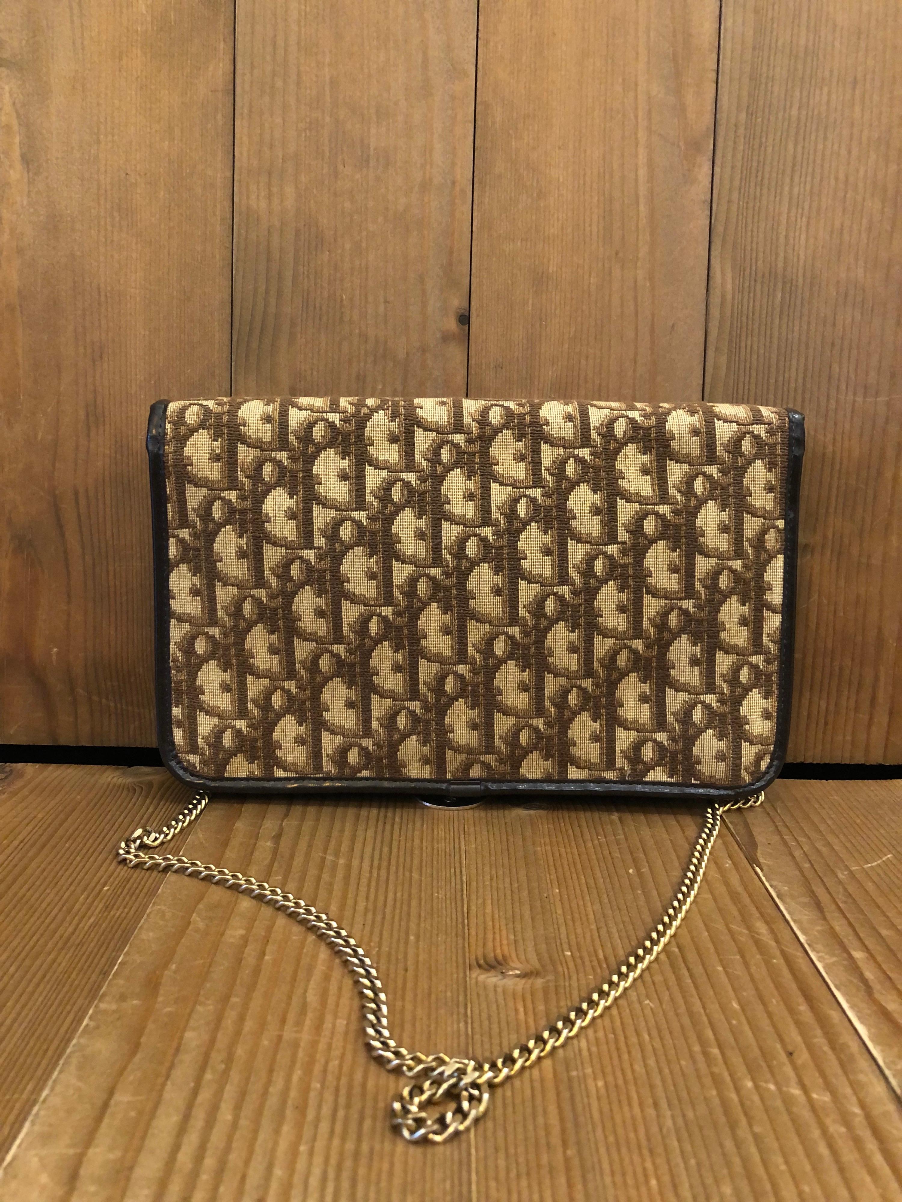 Vintage CHRISTIAN DIOR Braun Trotter Jacquard Kette Umhängetasche im Zustand „Relativ gut“ in Bangkok, TH