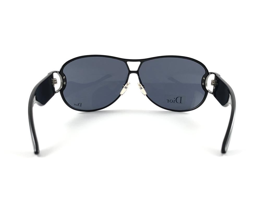 Lunettes de soleil vintage Christian Dior BUCKLE 2 Wrap Automne 2000 Y2K 2
