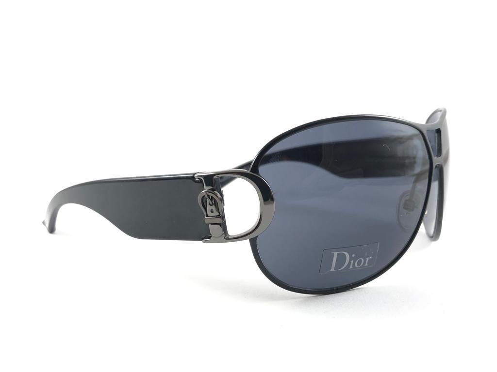 Lunettes de soleil vintage Christian Dior BUCKLE 2 Wrap Automne 2000 Y2K 4
