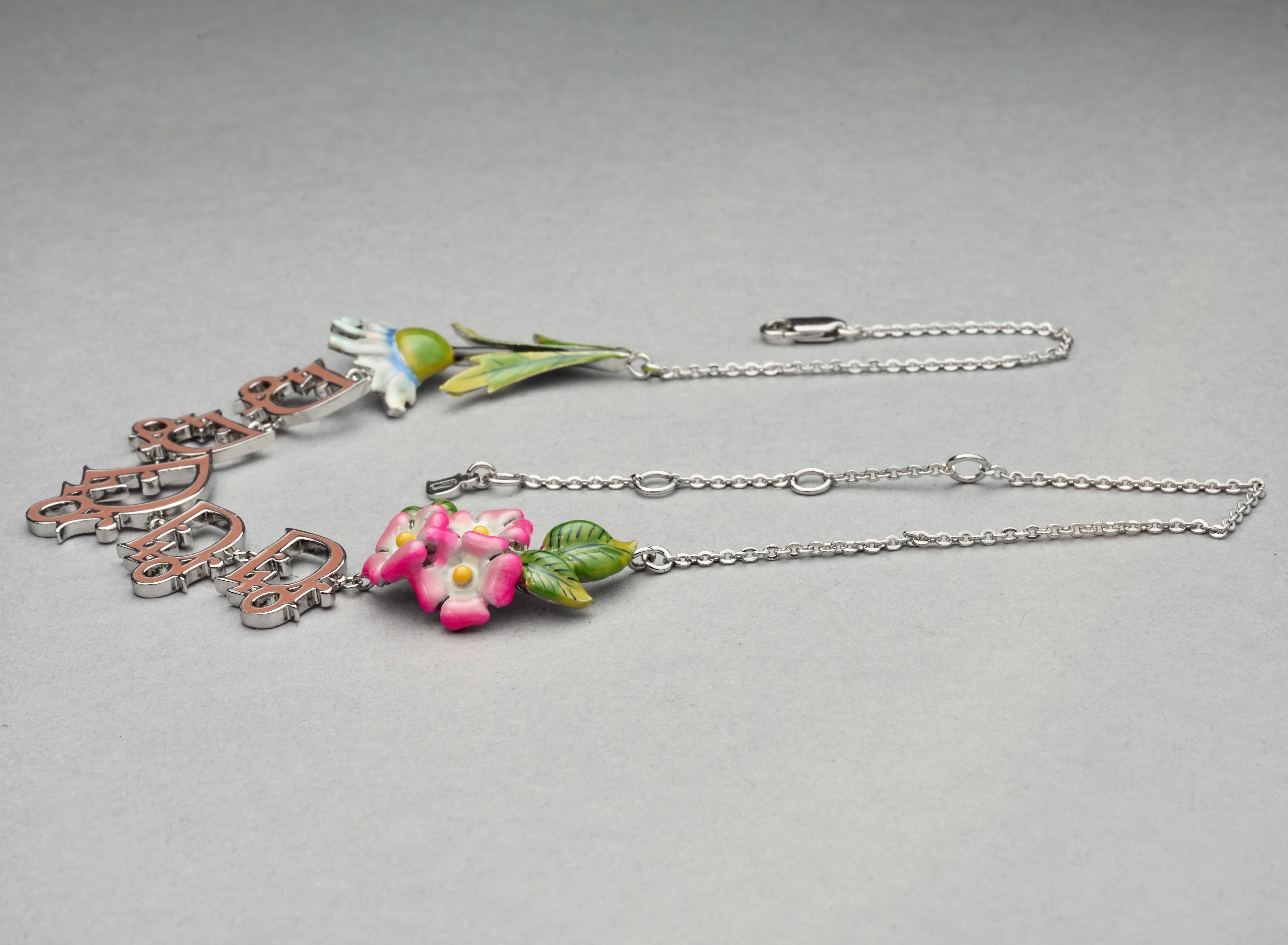 flower dior necklace