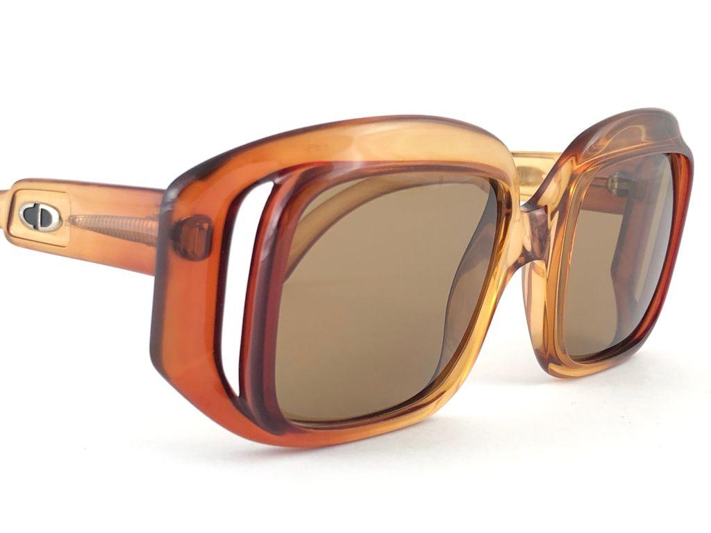 Vintage Christian Dior C05 Amber Translucent Sunglasses Optyl 1960's Austria In New Condition For Sale In Baleares, Baleares