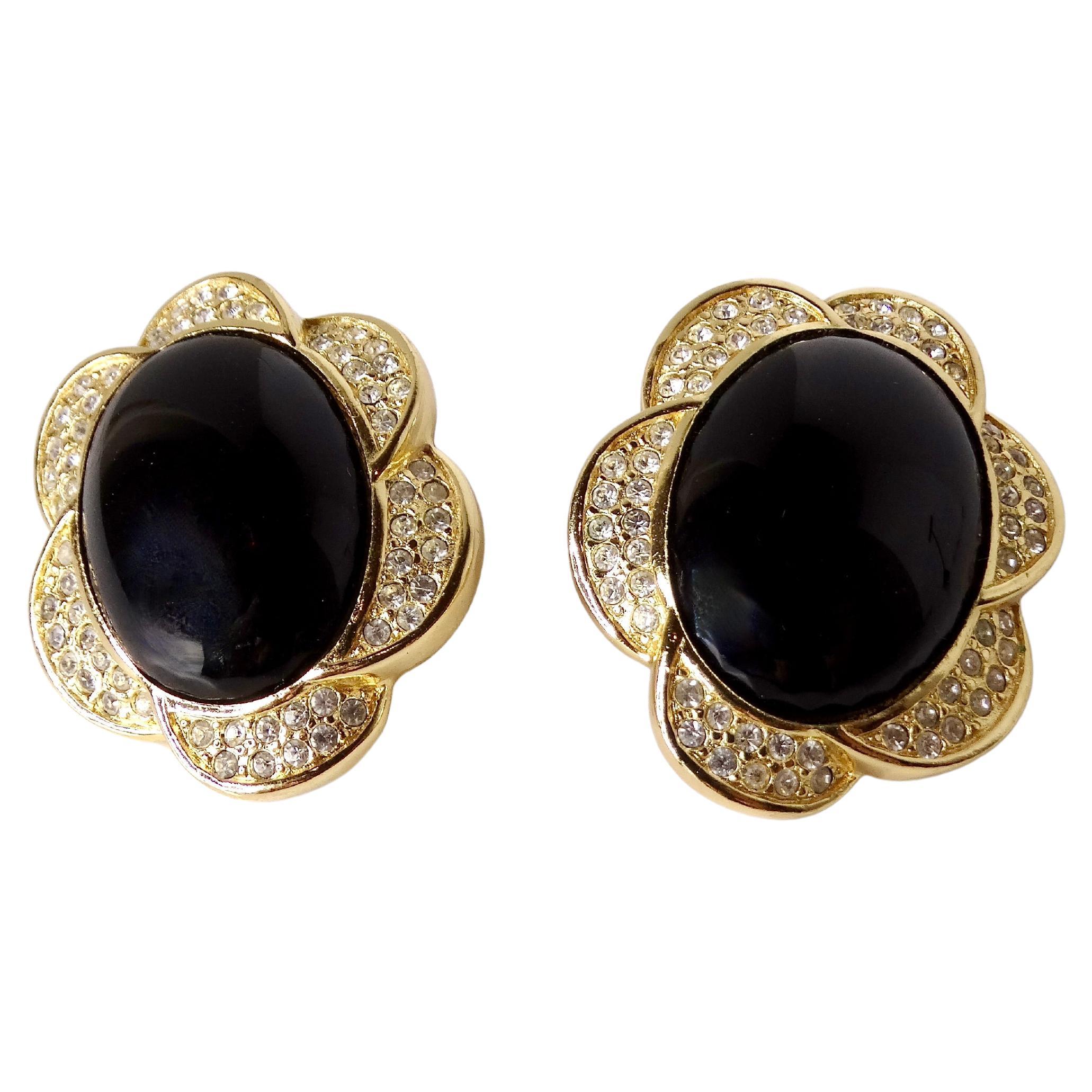 Ohrstecker aus 18 Karat vergoldetem Gold mit Cabochon-Blumenschliff von Christian Dior im Angebot