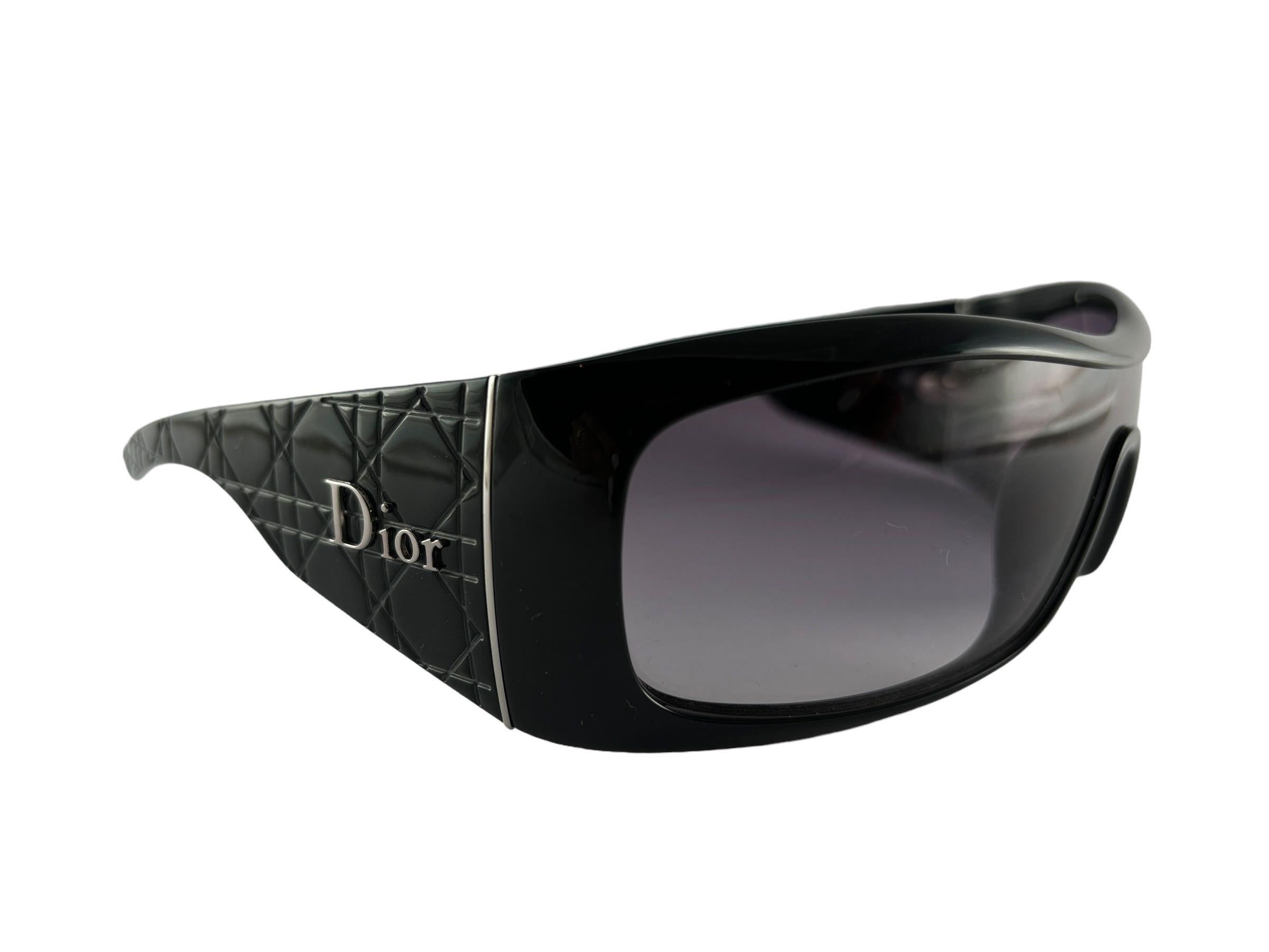 Noir Lunettes de soleil vintage Christian Dior Cannage 2 Bubble Wrap Galliano Era 2000 Y2K en vente
