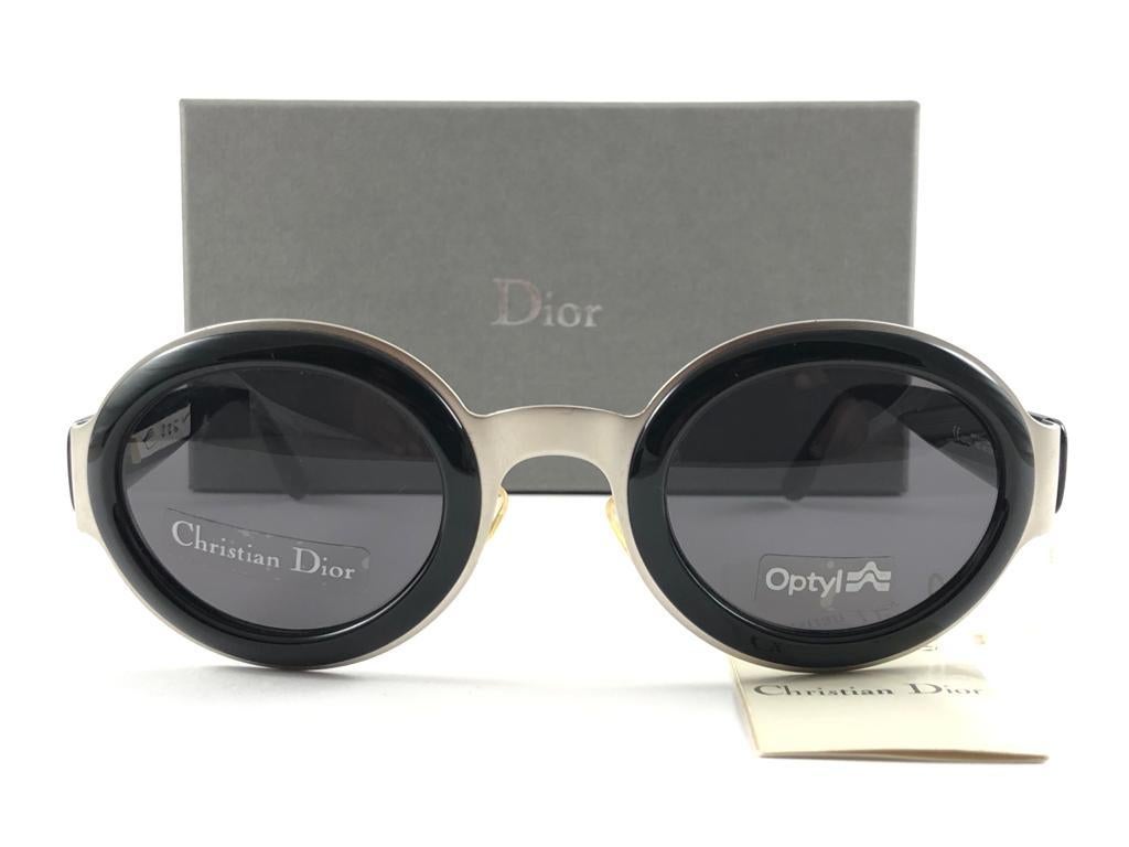 Gris Christian Dior - Lunettes de soleil vintage argentées et noires CD 2037, années 1990 en vente