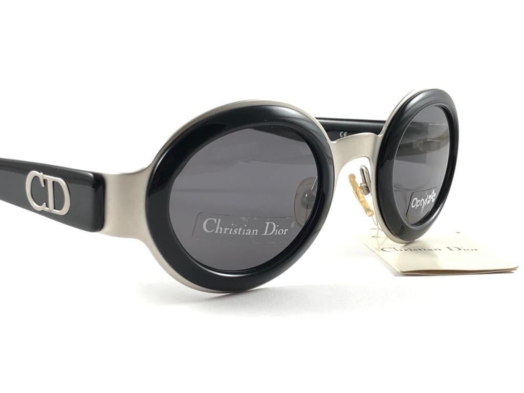 Gray Vintage Christian Dior CD 2037 Silver & Black Sunglasses 1990'S For Sale