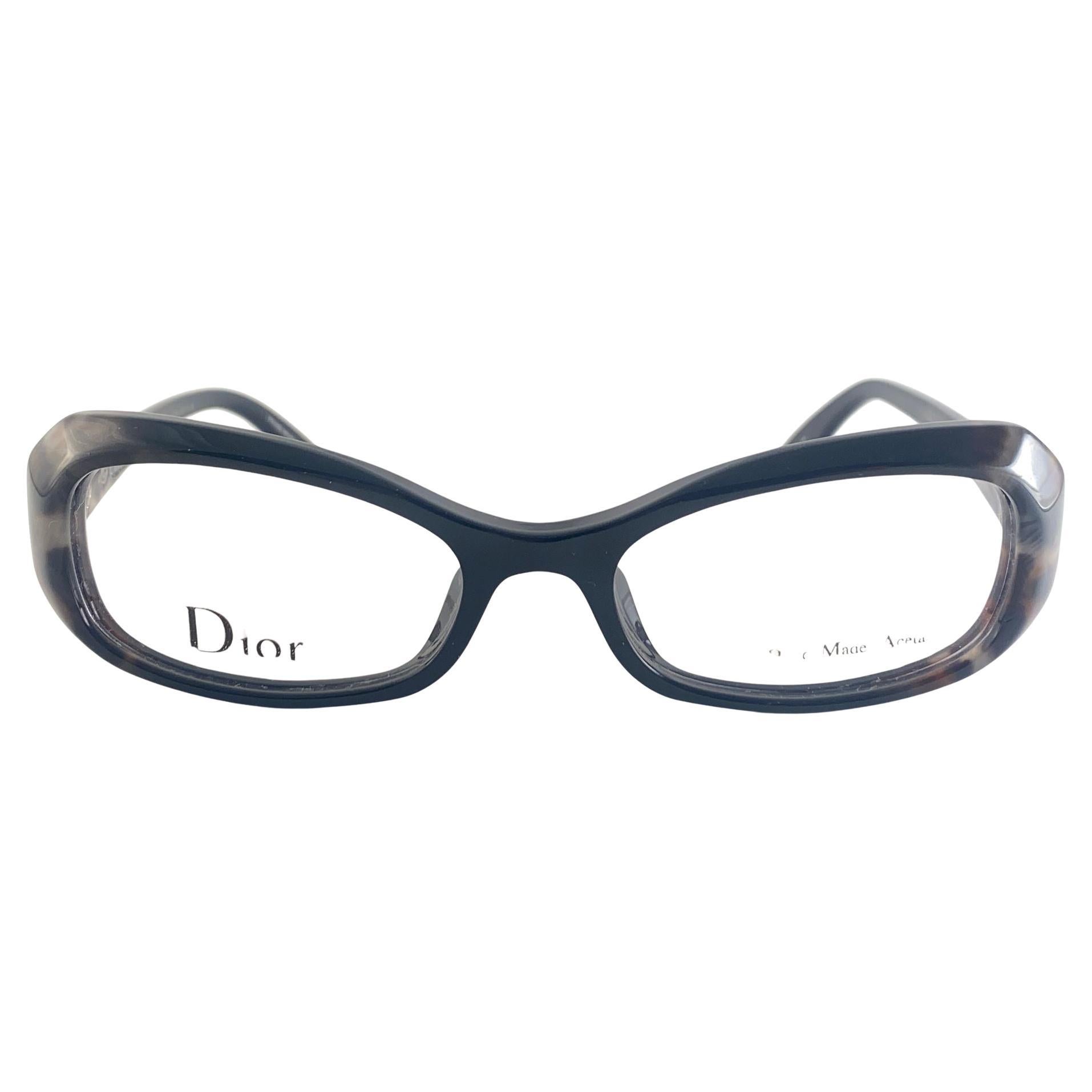 
Classy And Eye Catching Vintage Christian Dior Cd Frame Holding A Pair Of Translucent Lenses Ready  For Your Prescription.

New! Never Worn Or Displayed

This Item May Minor Sign Of Wear Due To Storage



Made In Italy



Front                     