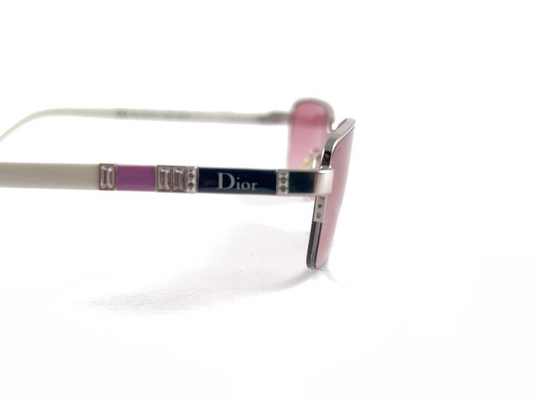 クリスチャンディオール　サングラス　CDSU VINTAGE CHRISTIAN DIOR CD3697 SLEEK SILVER FRAME 2000'S SUNGLASSES