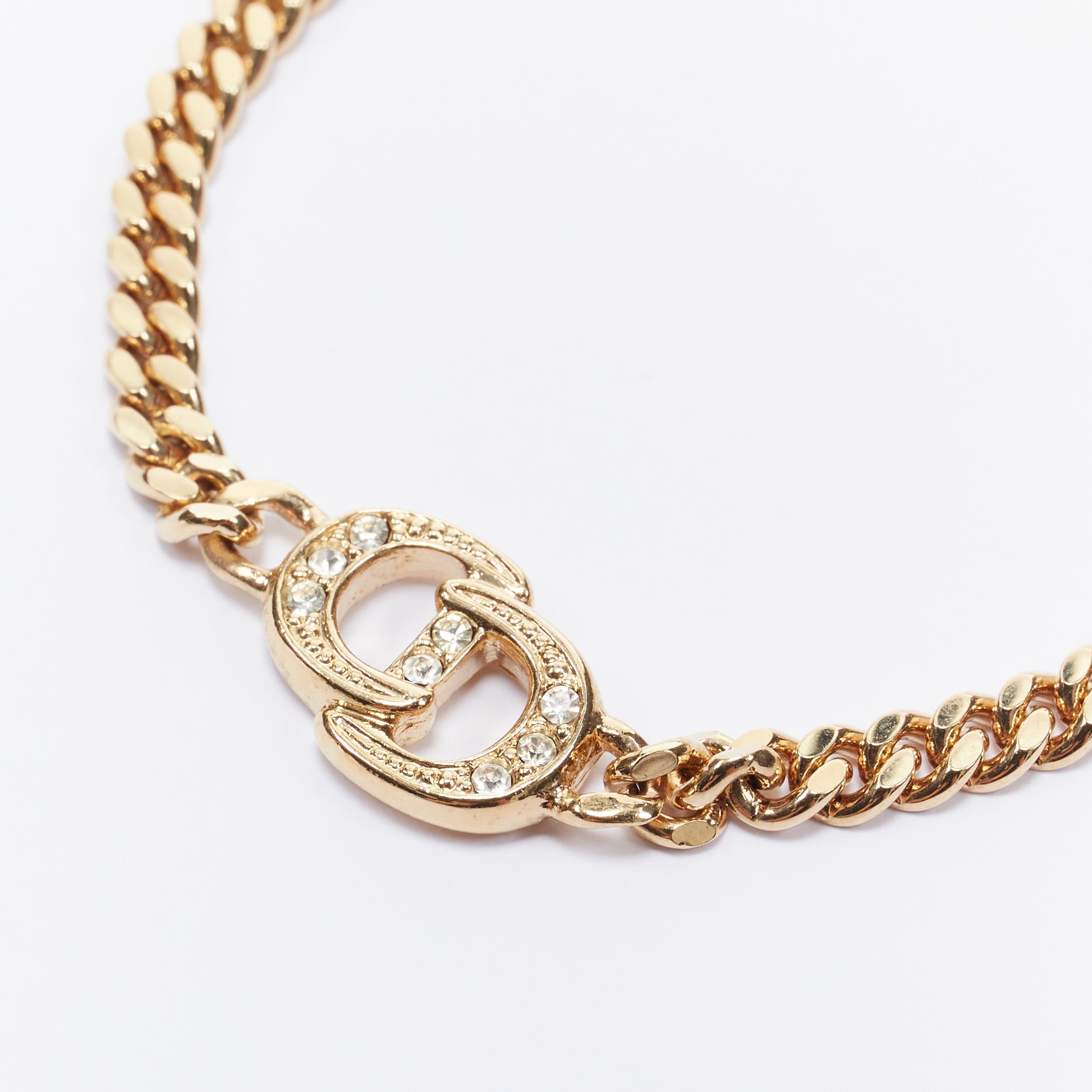vintage CHRISTIAN DIOR CD logo pave crystal gold chain bracelet 
Reference: TGAS/B00707 
Brand: Christian Dior 
Designer: John Galliano 
Material: Metal 
Color: Gold 
Pattern: Solid 
Closure: Clasp 
Extra Detail: Crystal pave CD logo. 

CONDITION: