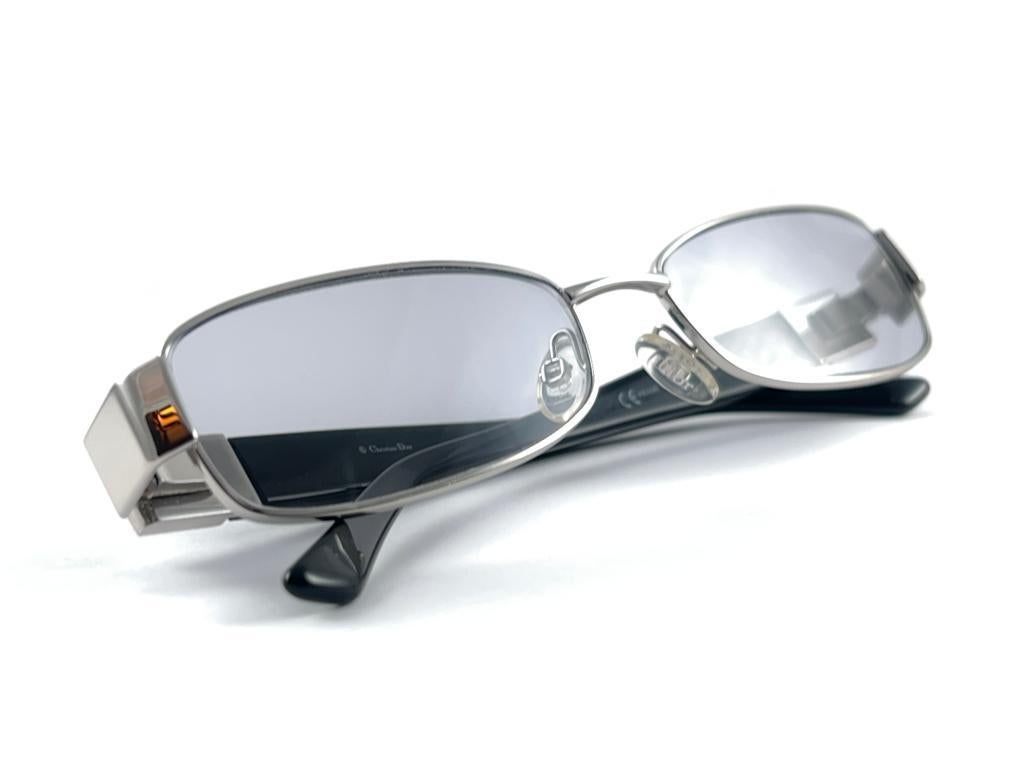 Vintage Christian Dior CD3715 Sleek Silver Frame 2000'S Sunglasses Italy Y2K For Sale 9