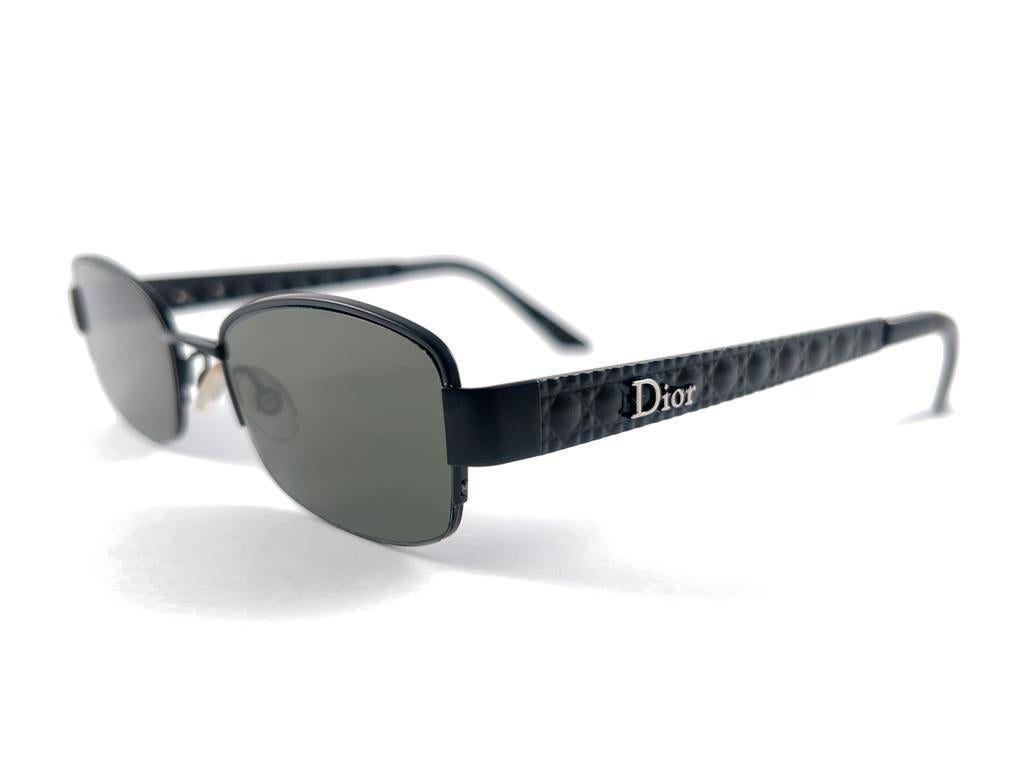 Vintage Christian Dior CD3759 Sleek Half Frame 2000'S Sunglasses Italy Y2K In New Condition For Sale In Baleares, Baleares