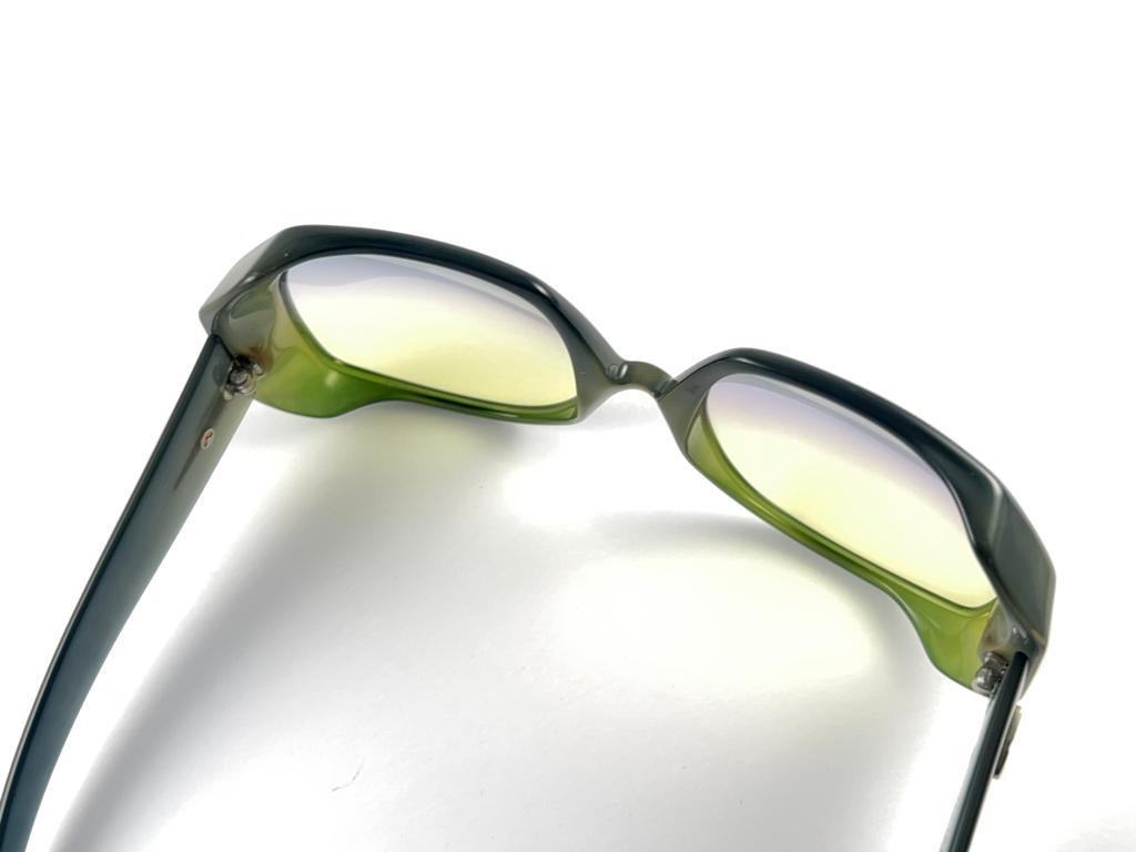 Vintage Christian Dior D04 Maske, zweifarbige, grüne, übergroße österreichische Sonnenbrille, 70er Jahre im Angebot 9