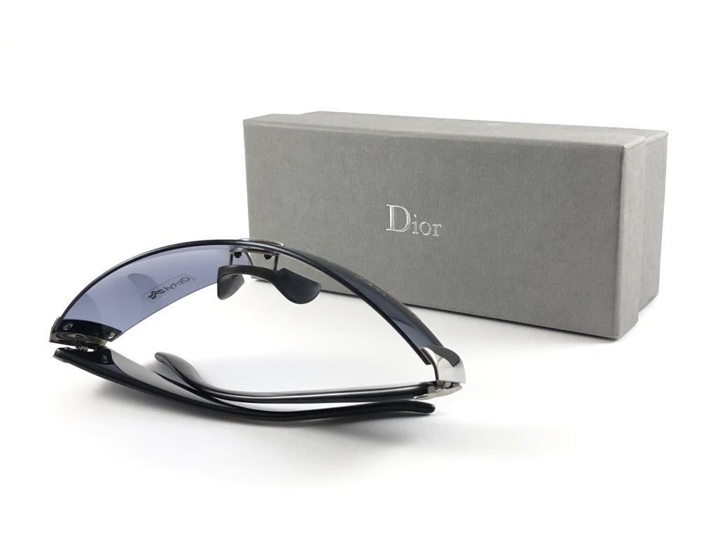 Christian Dior - Lunettes de soleil vintage Demonia enveloppantes de l'ère Galliano, automne 2000 Y2K en vente 6