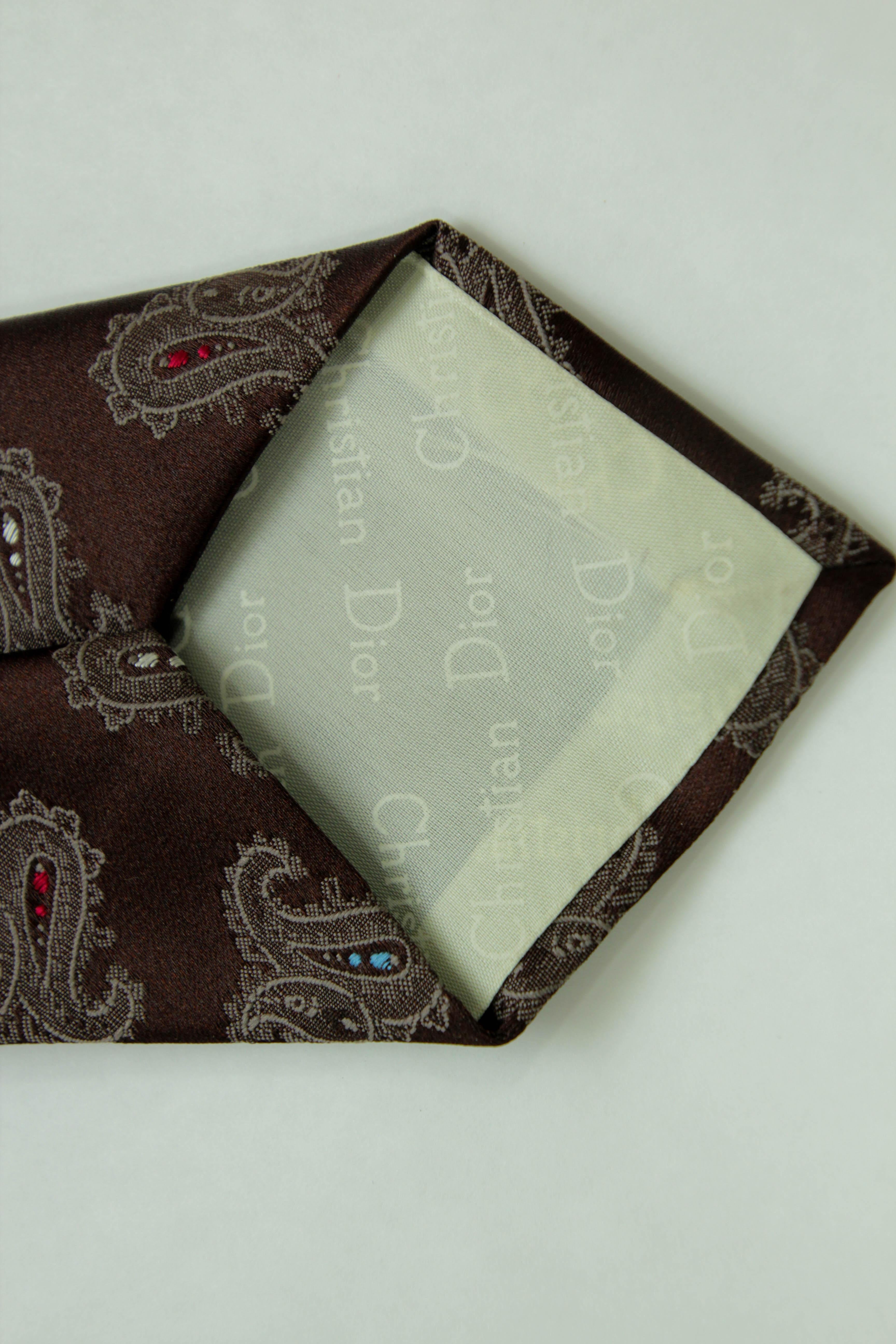 Cravate Vintage Christian Dior Elegance Classic 1980 Bon état - En vente à North Hollywood, CA