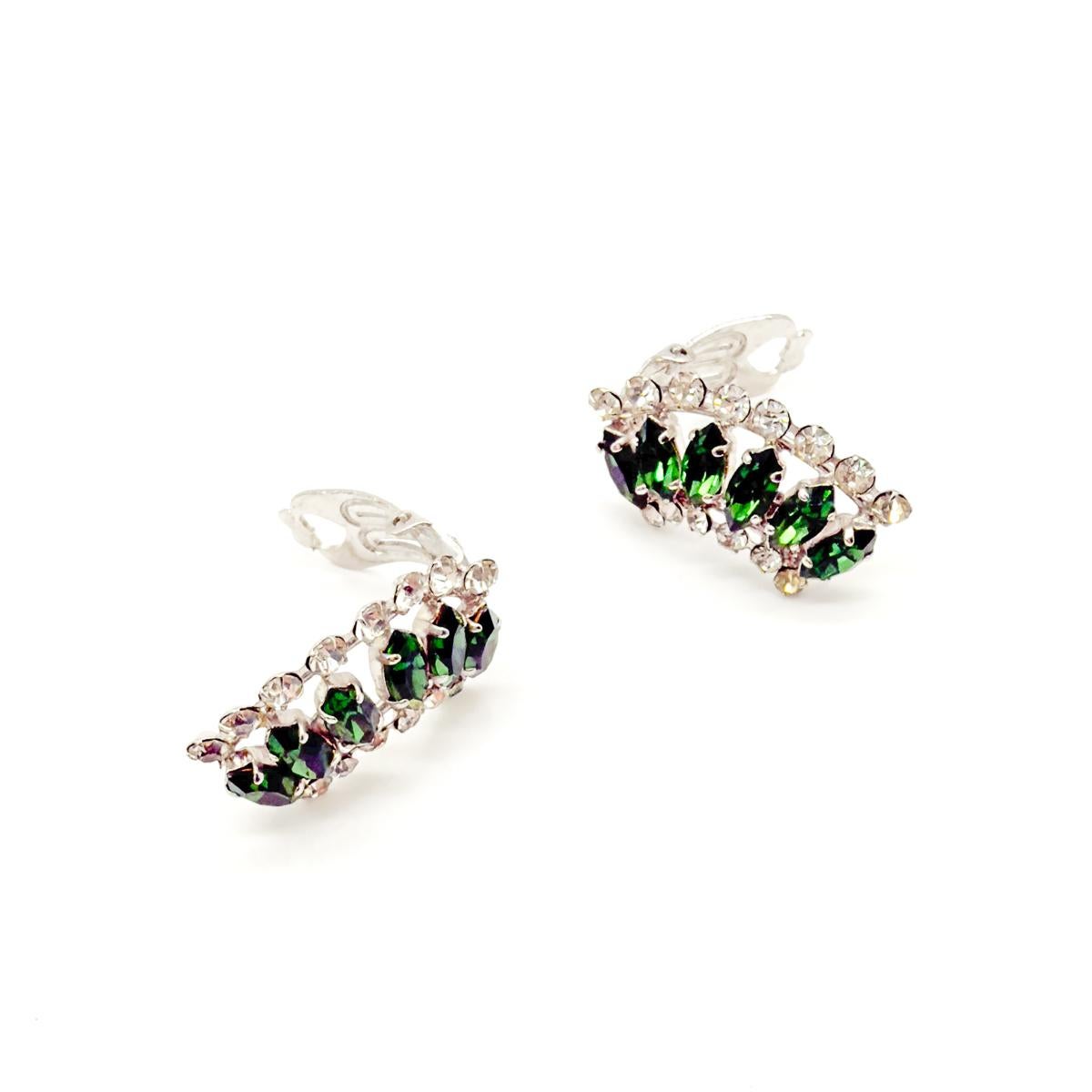 Vintage Christian Dior Smaragd Marquise Kurve Ohrringe 1960 im Zustand „Gut“ im Angebot in Wilmslow, GB