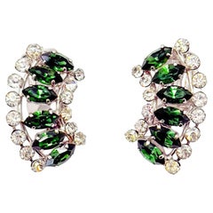Vintage Christian Dior Boucles d'oreilles Emeraude Marquise Curve 1960