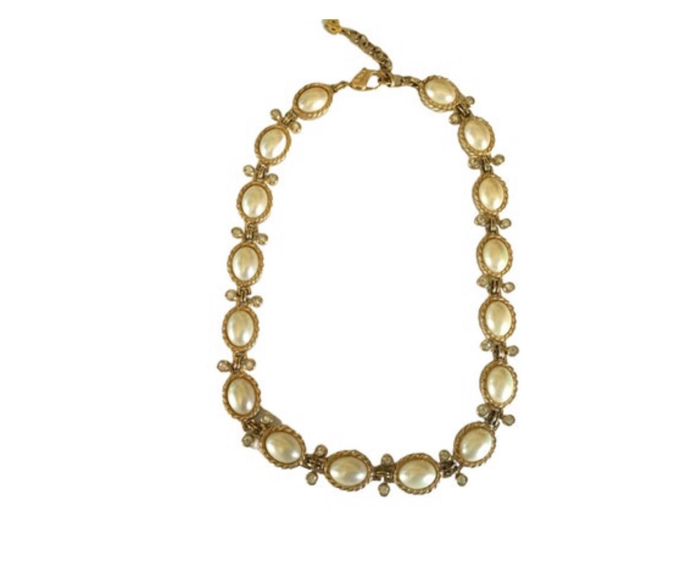 Women's Vintage Christian Dior Faux Pearl Chunky Statement Necklace For Sale