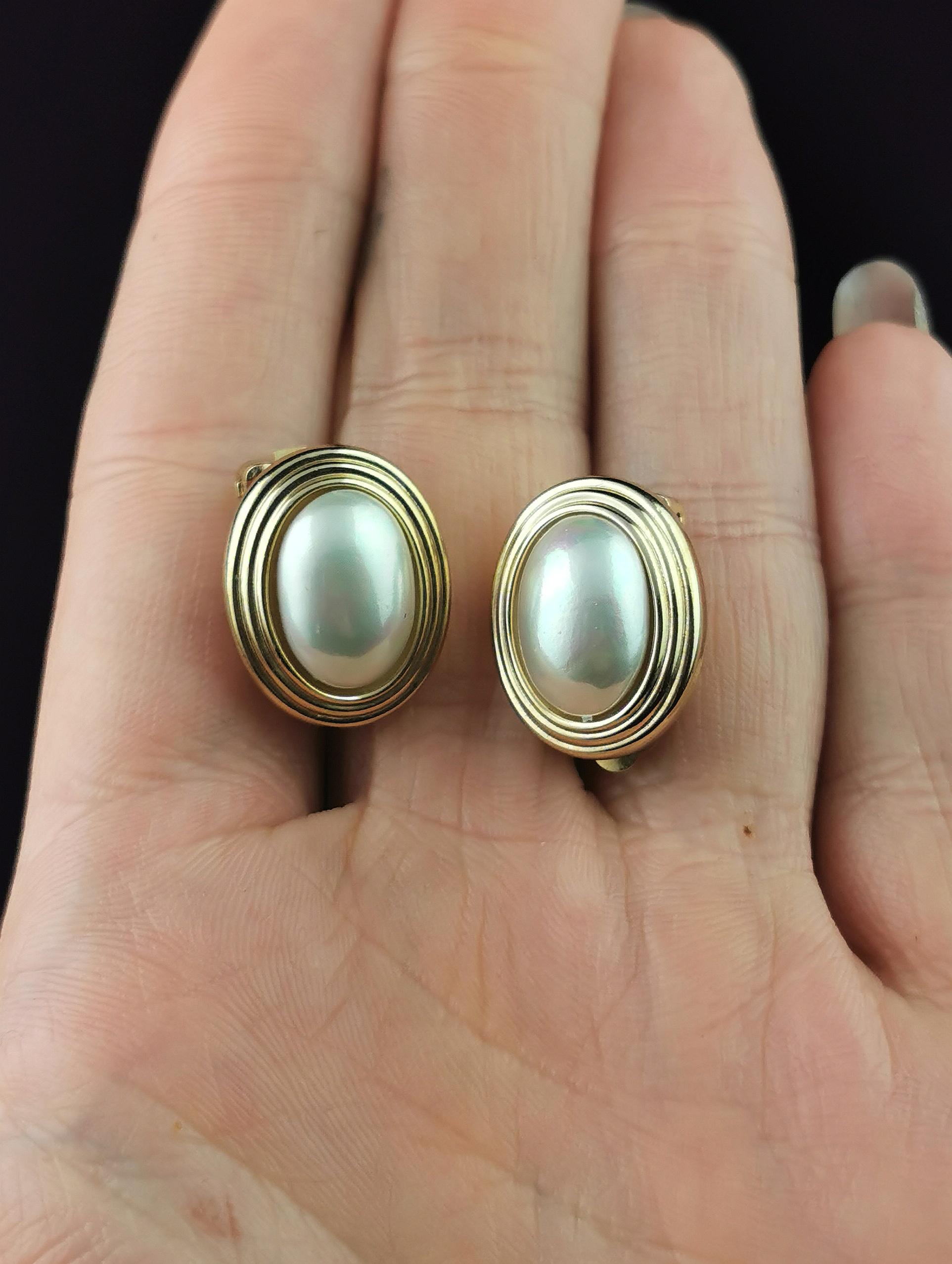 Vintage Christian Dior faux Perle Clip auf Ohrringe, Gold-Ton im Angebot 9