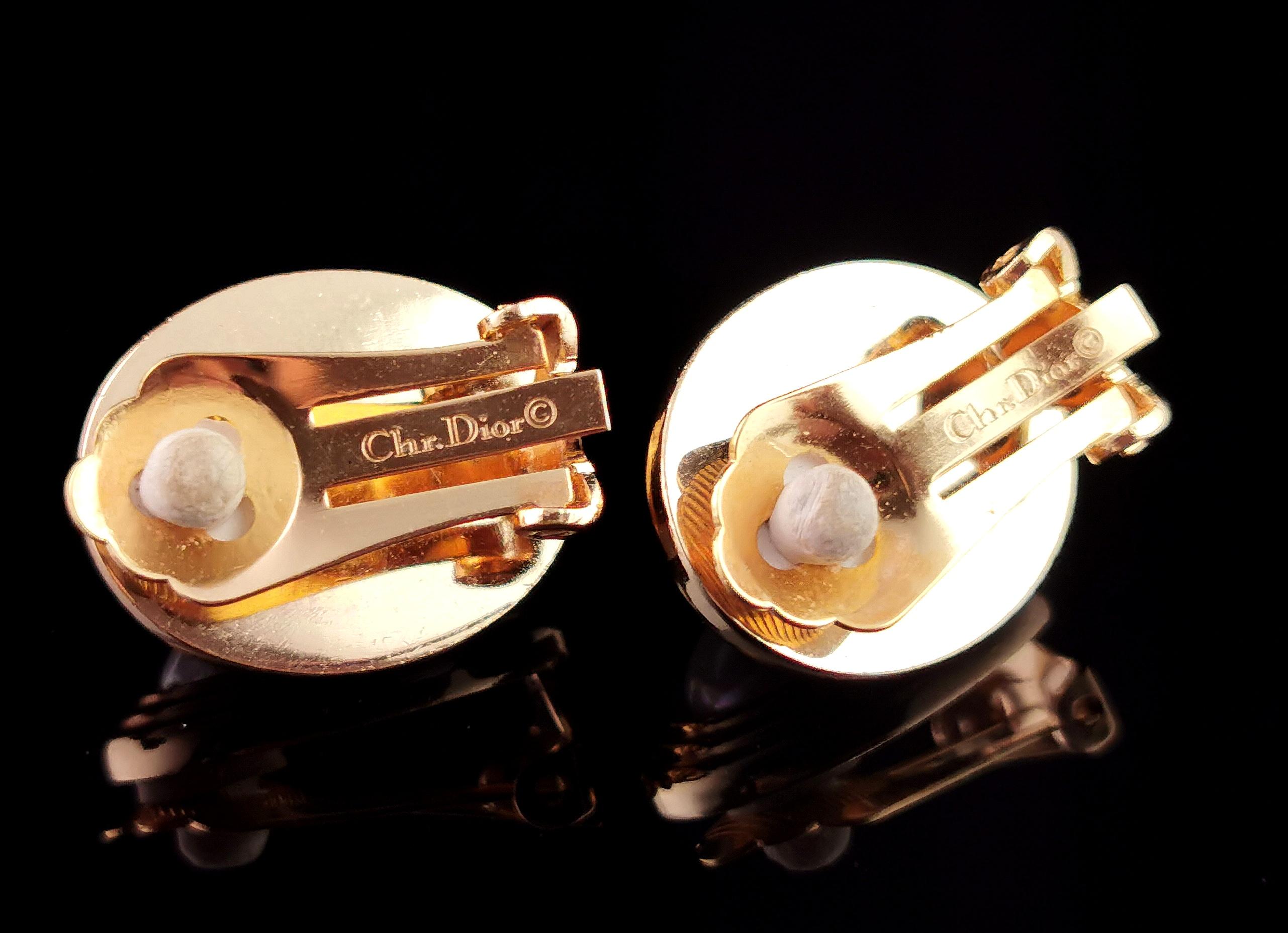 Vintage Christian Dior faux Perle Clip auf Ohrringe, Gold-Ton im Angebot 10