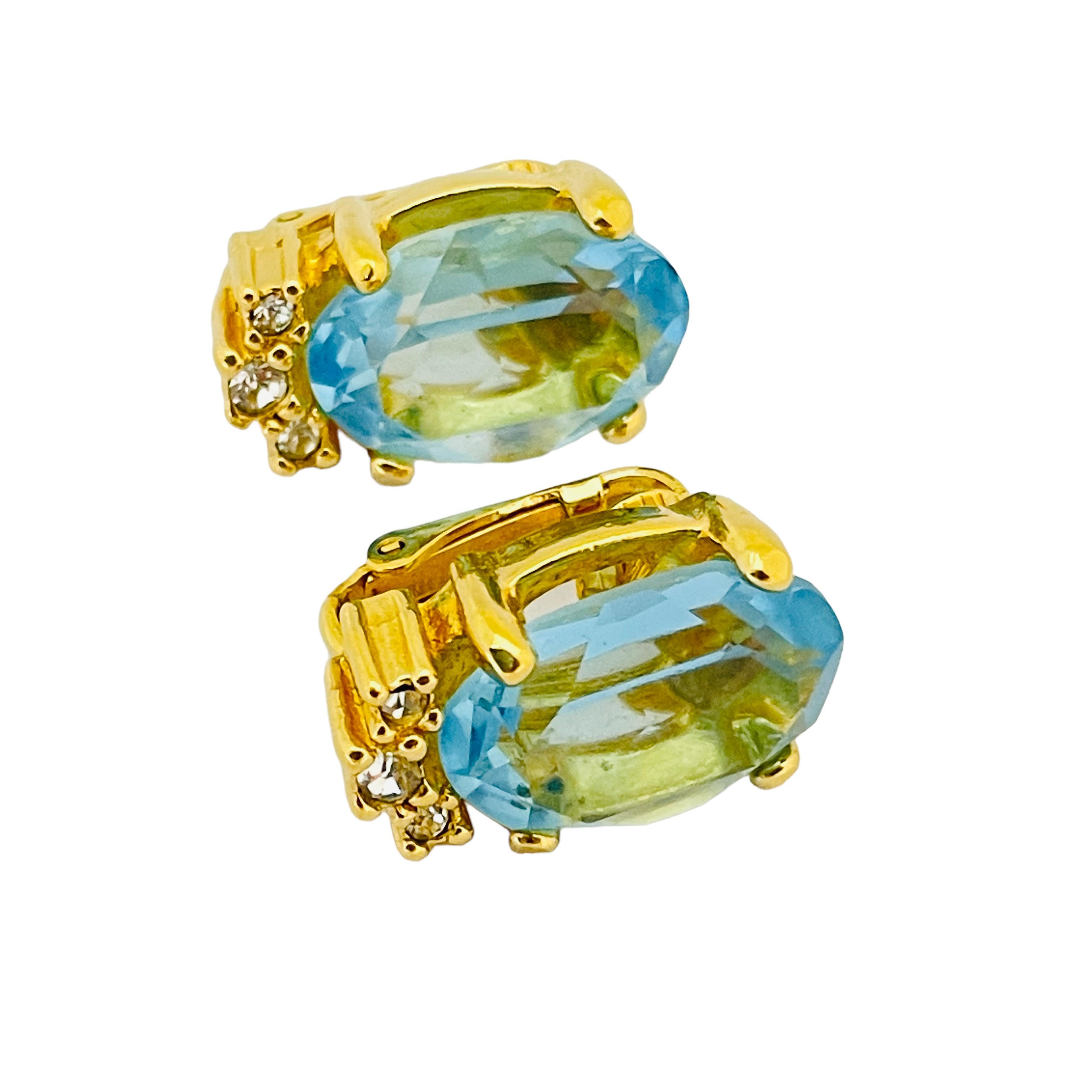 Vintage CHRISTIAN DIOR gold blue glass designer runway clip on earrings In Good Condition For Sale In Palos Hills, IL