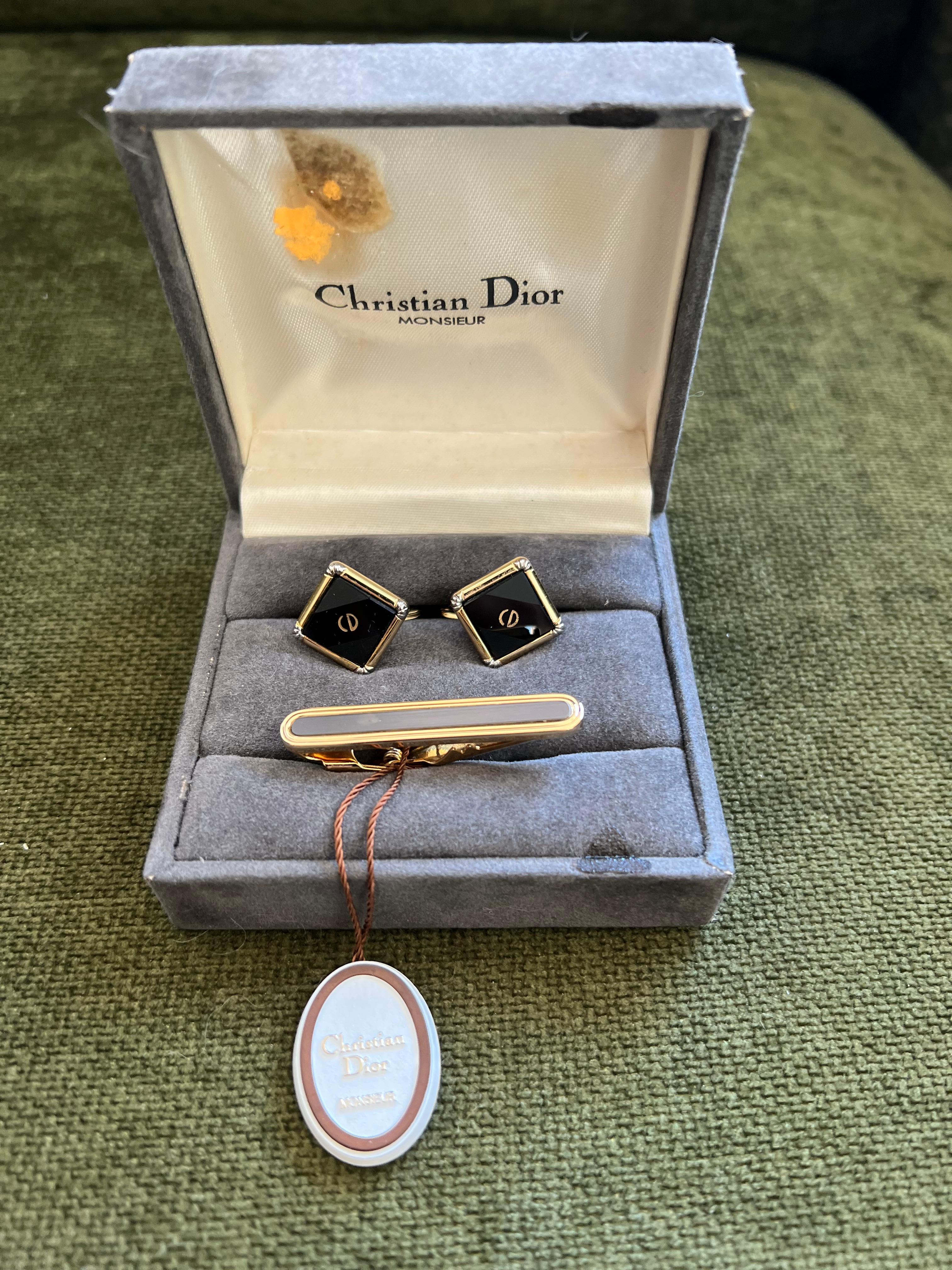 Gemelos vintage Christian Dior de chapa de oro y ónice Circa 1980 En estuche original en venta 3