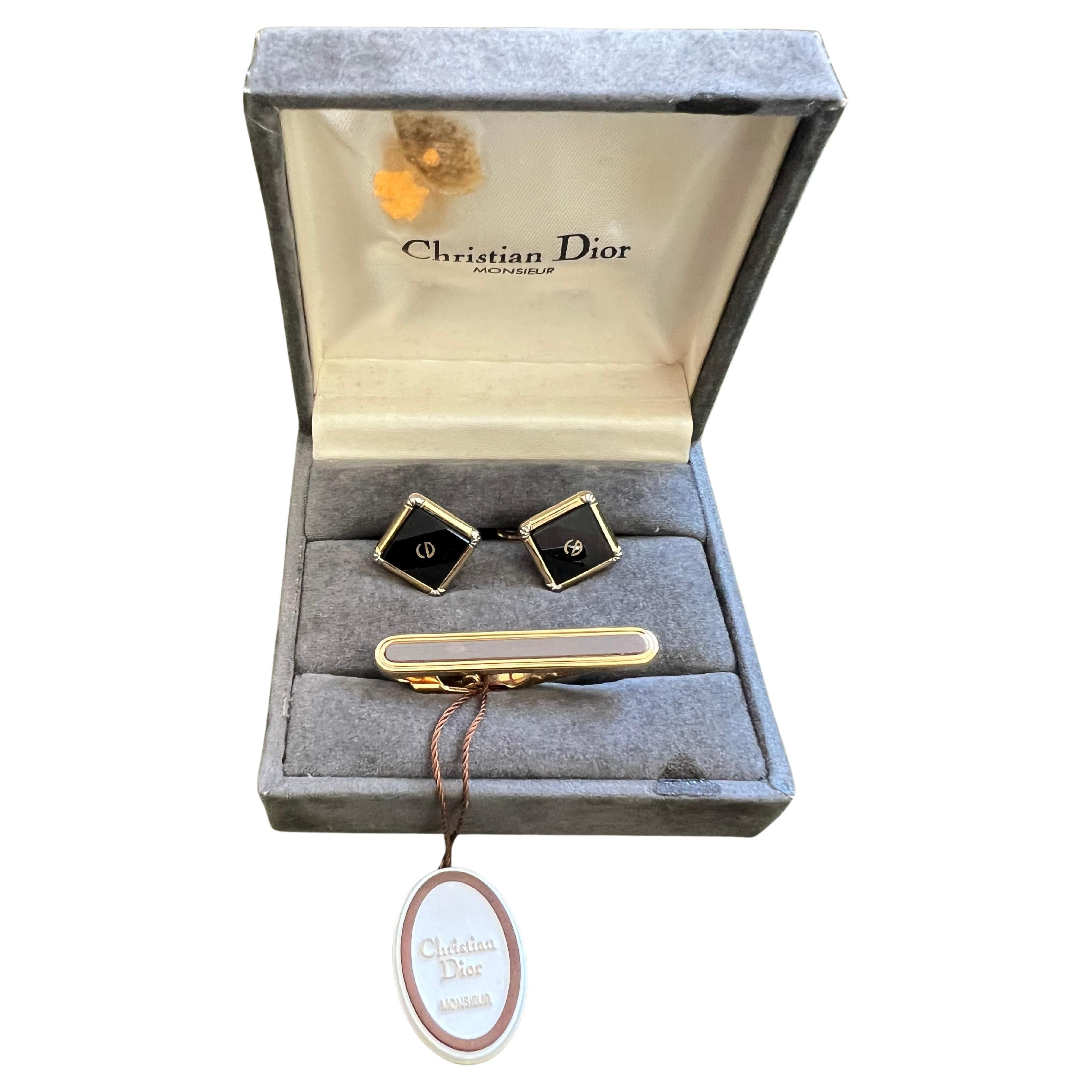 Gemelos vintage Christian Dior de chapa de oro y ónice Circa 1980 En estuche original en venta
