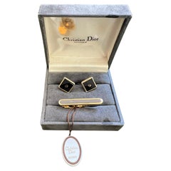 Boutons de manchette vintage Christian Dior en or et onyx Circa 1980 dans leur étui d'origine