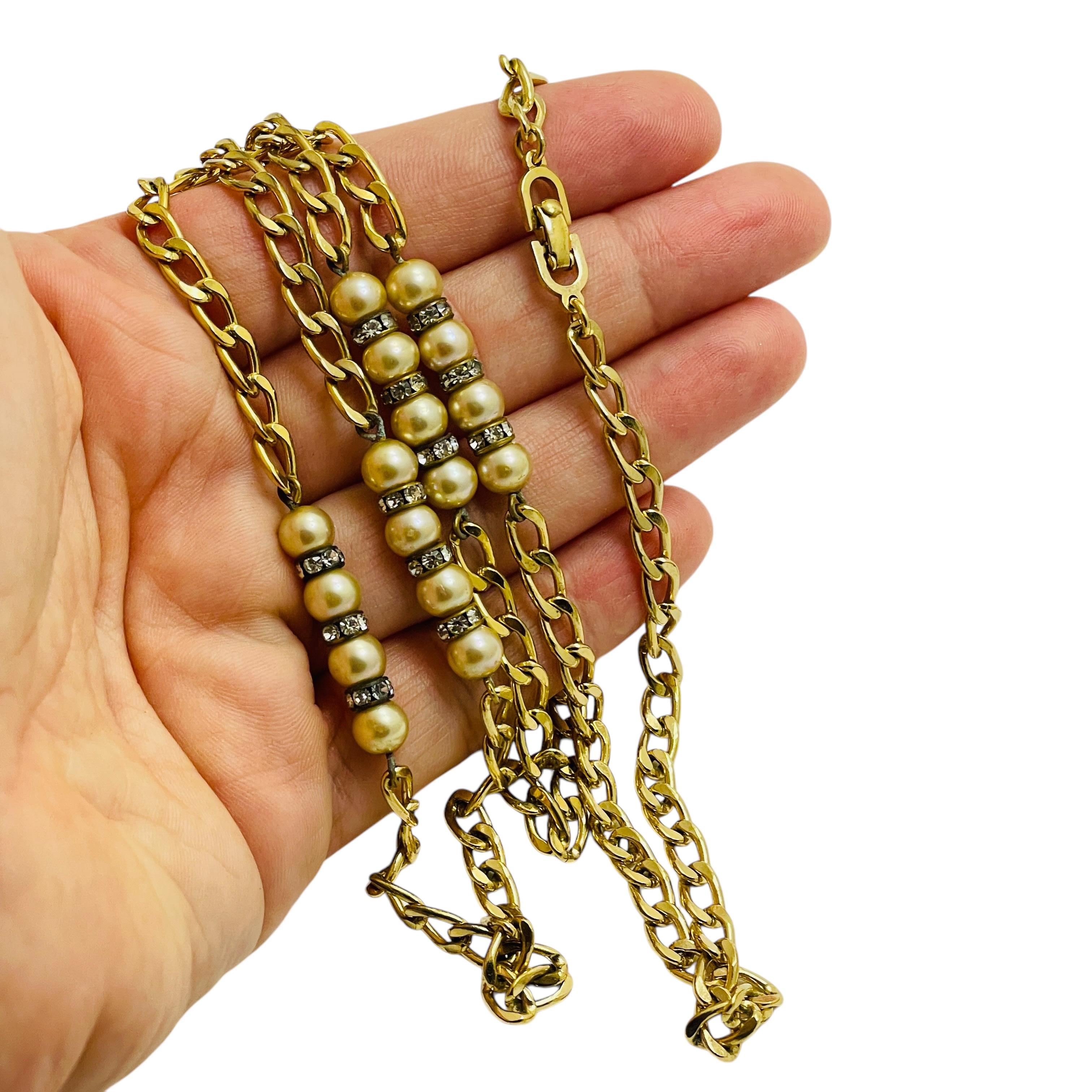 Vintage CHRISTIAN DIOR gold plated chain crystals faux pearl runway necklace For Sale 1