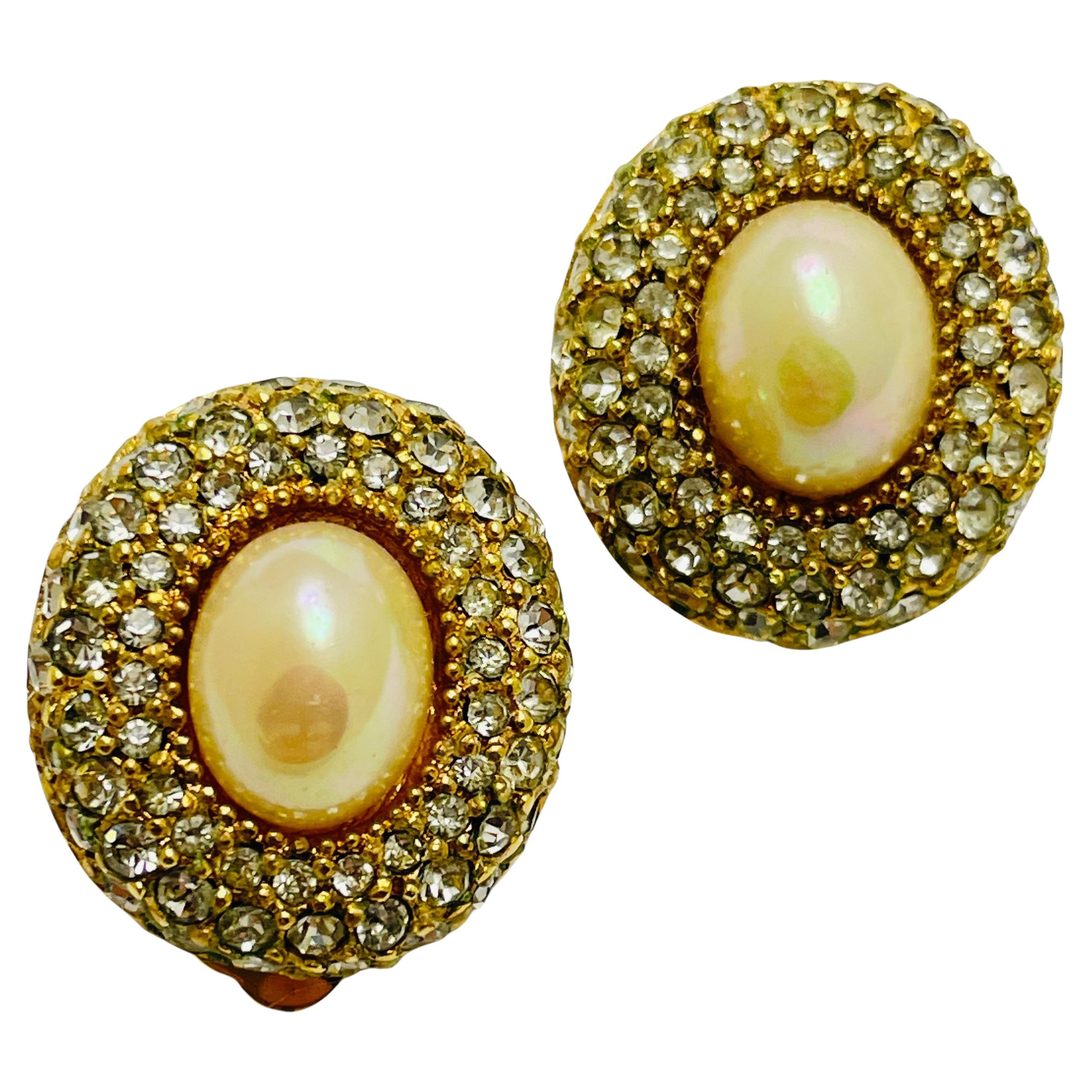 Vintage CHRISTIAN DIOR gold plated crystal pearls designer runway clip earrings For Sale