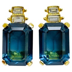 Vintage CHRISTIAN DIOR gold plated sapphire glass designer runway clip earrings