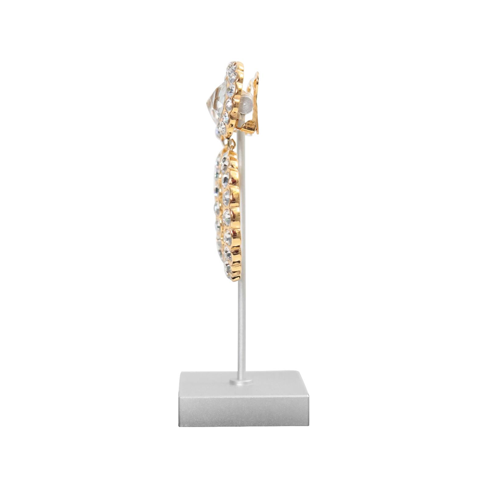 Goldfarbene Christian Dior Kristall-Ohrringe mit Tropfen, circa 1980er Jahre im Angebot 4
