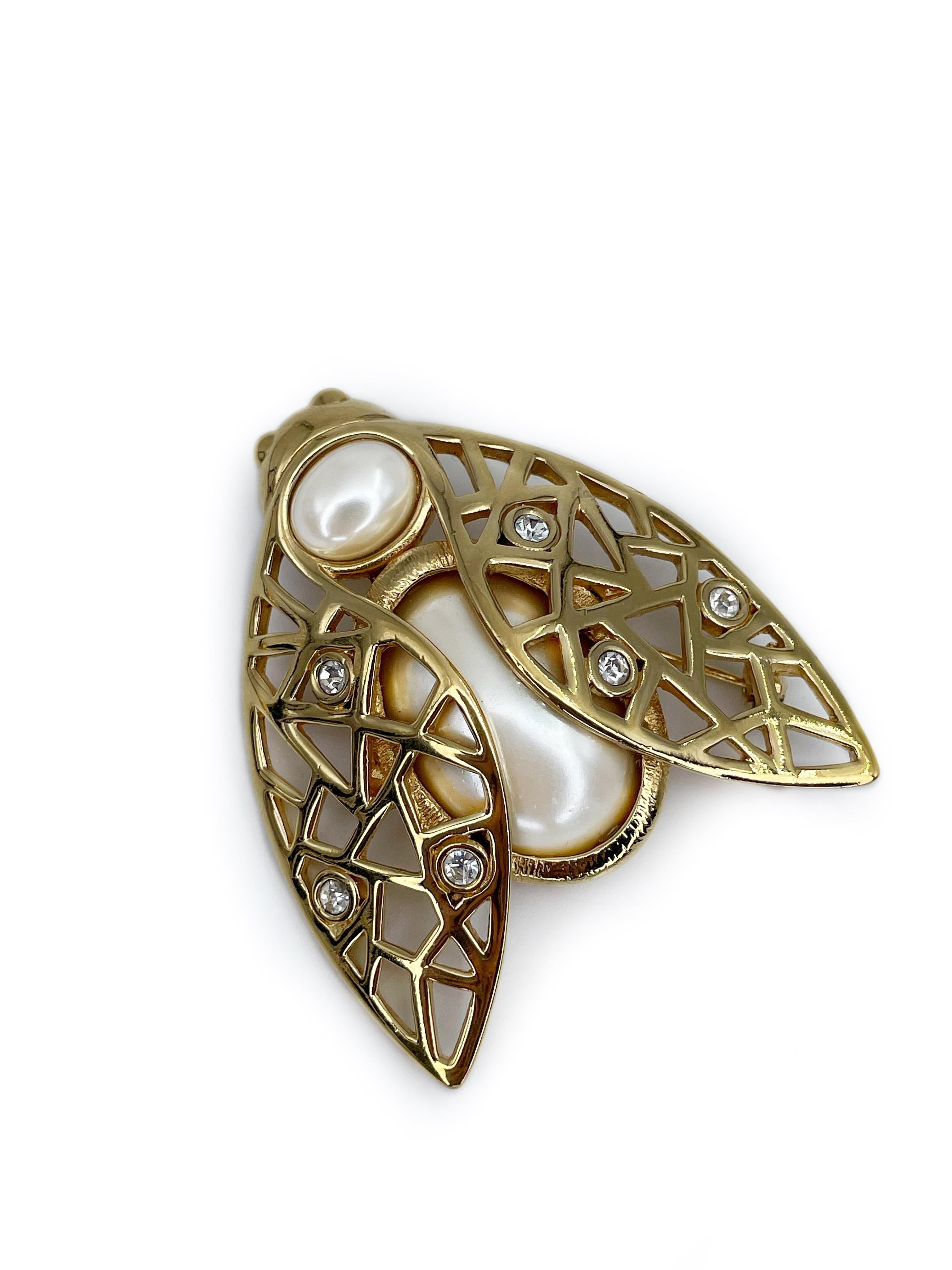 Vintage Christian Dior Gold Tone Pearl Crystal Insect Pin Brooch In Good Condition In Vilnius, LT