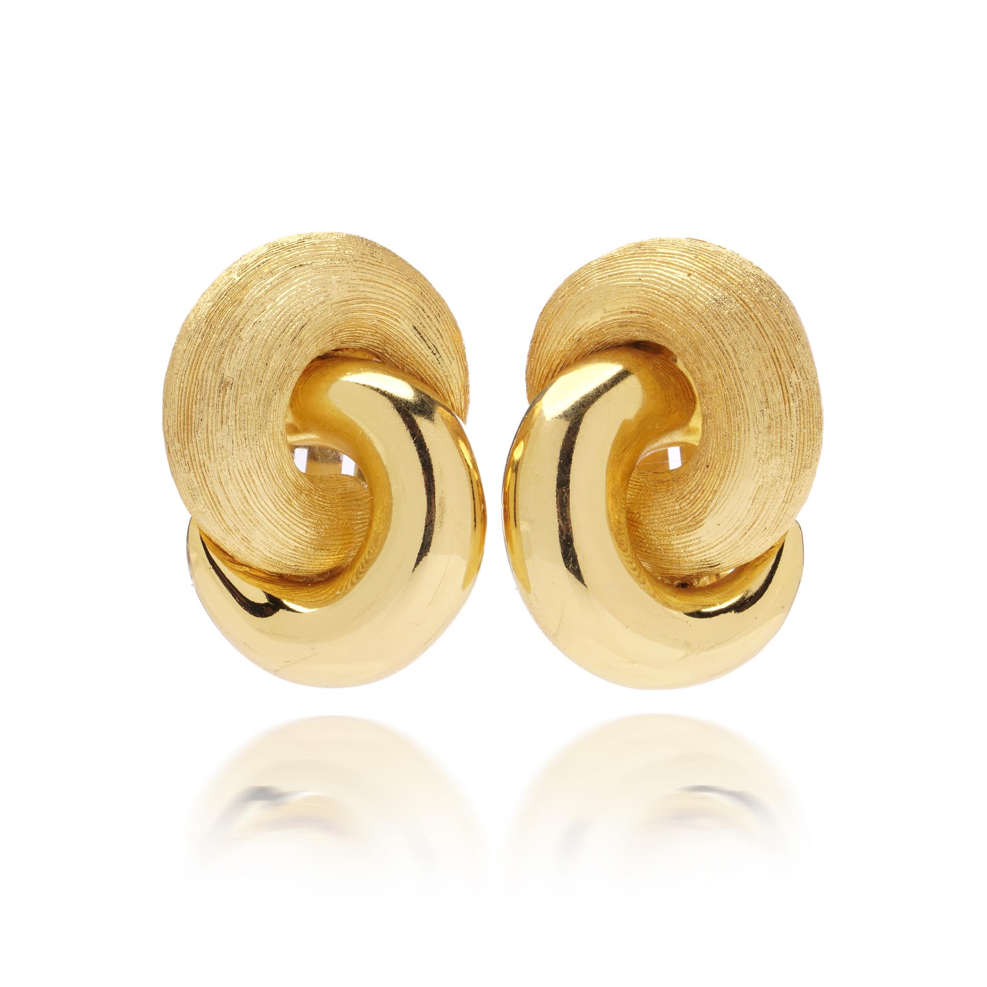 Vintage Christian Dior Gold-Tone Swirl Clip-On Earrings, Germany, 1980s For Sale 1