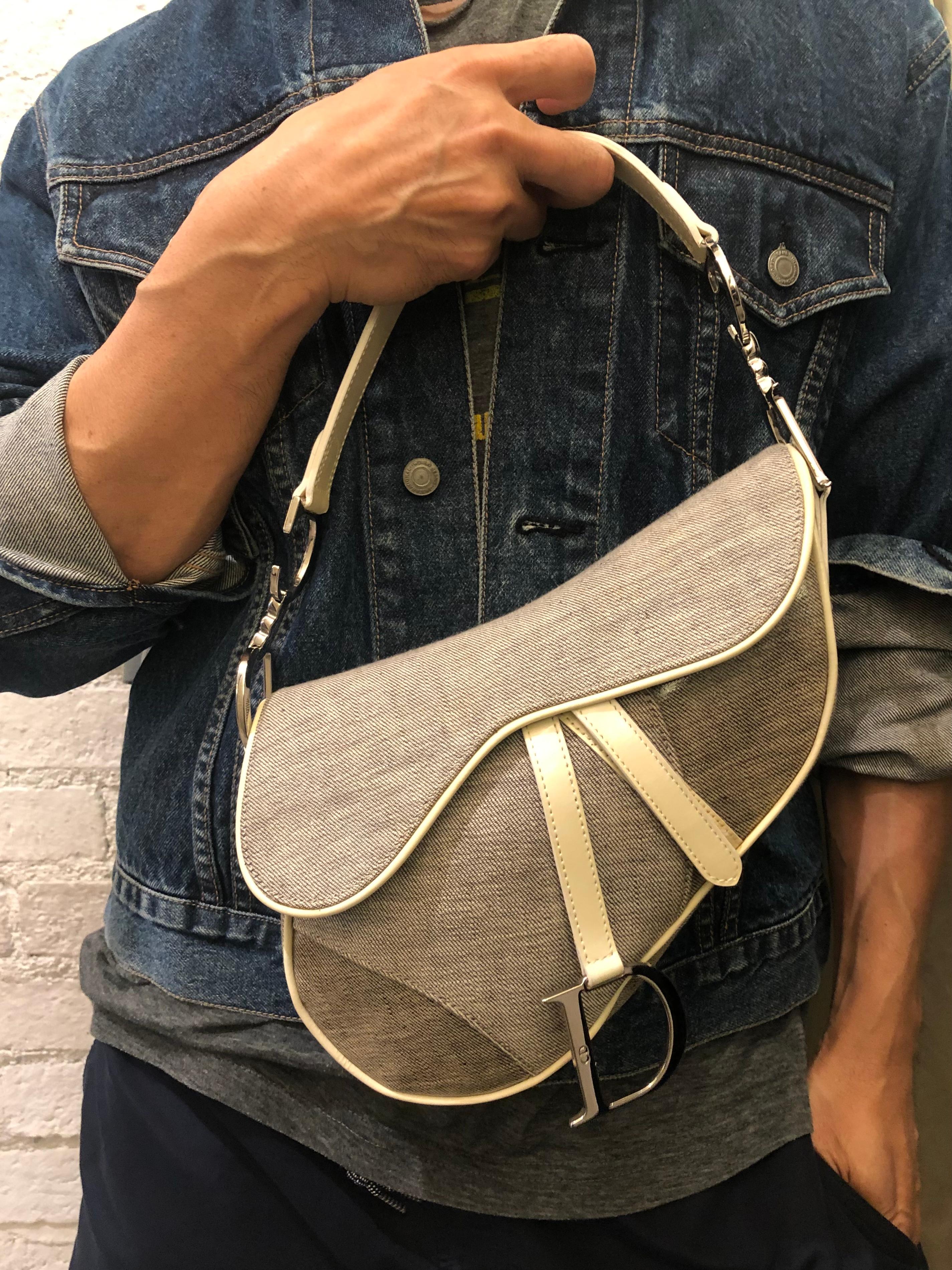 Vintage CHRISTIAN DIOR Gray Canvas Saddle Bag In Good Condition For Sale In Bangkok, TH