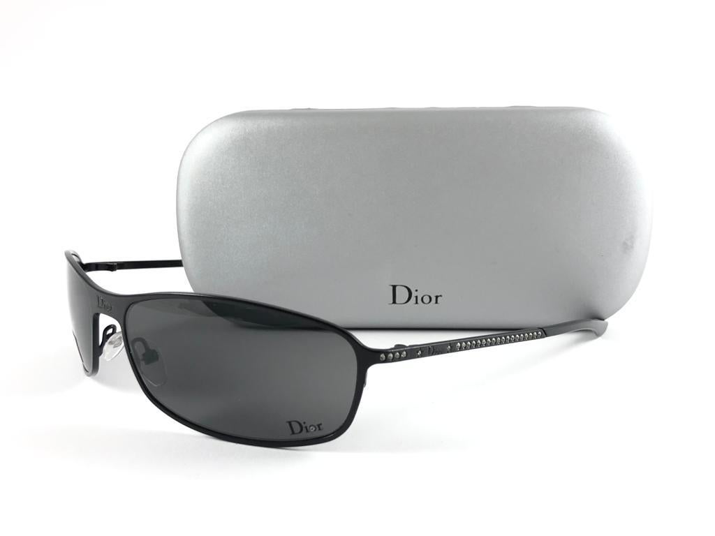 Vintage Christian Dior Hard Dior Wrap Grey Sunglasses 2000 Y2K For Sale 9