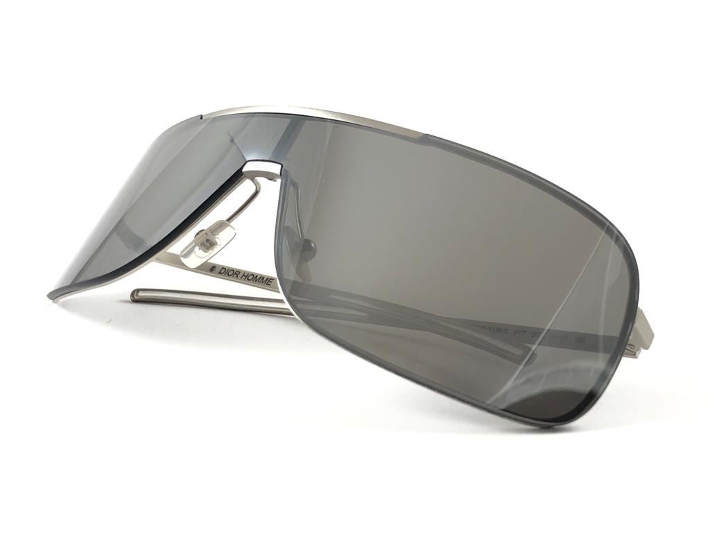 Vintage Christian Dior Homme 0038 Metallic Silver Wrap Sunglasses Fall 2000 Y2K For Sale 4